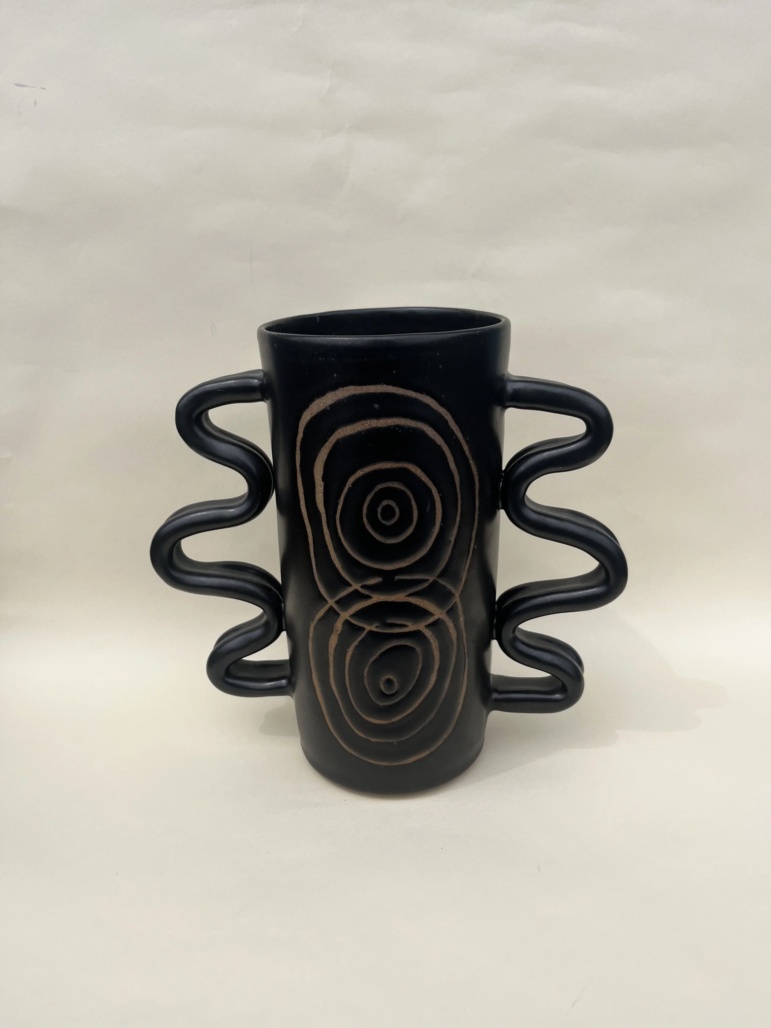 vase02.jpg