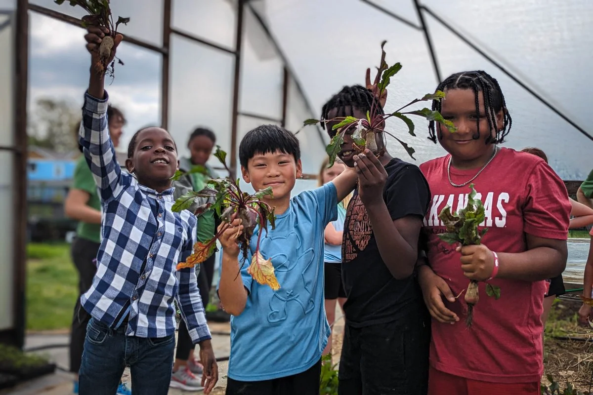Kids with vegetables