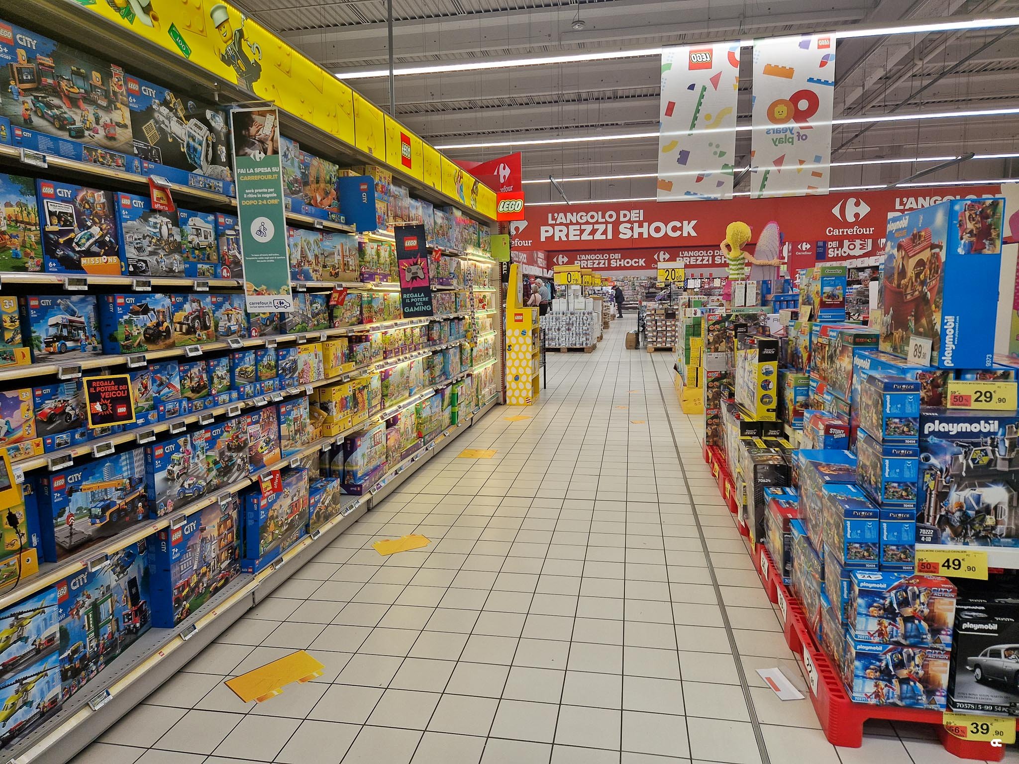 Carrefour - Ipermercato - reparto giocattoli