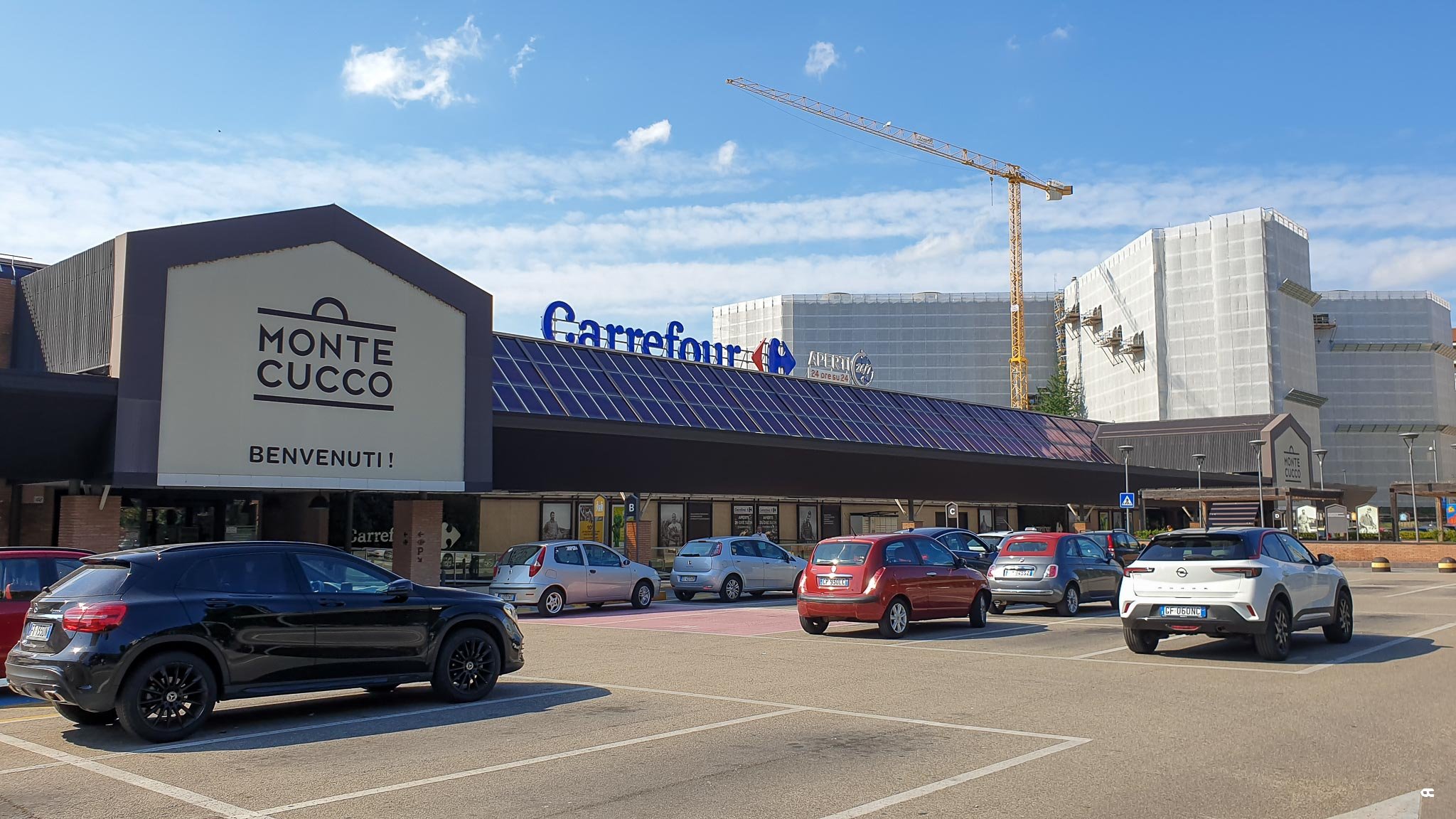 Carrefour - ipermercato di Montecucco - TO