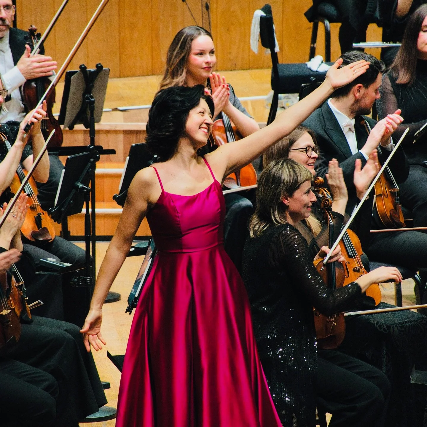 Thank you, you lovely people of #Belfast, what a night 💫 Performing Clara Schumann&rsquo;s Piano Concerto with the wonderful @ulsterorchestra and @olarielts was pure joy 💕 Till next time 💕