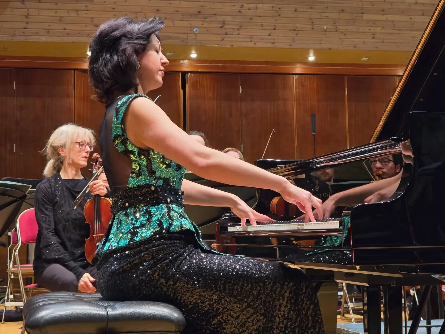 Almost 13 years to the day since my debut with the amazing @liverpool_philharmonic (with @vasily__petrenko in Shostakovich 2!) 🎹 So many wonderful projects together since then and such a joy to share the stage again this weekend for 2 performances o