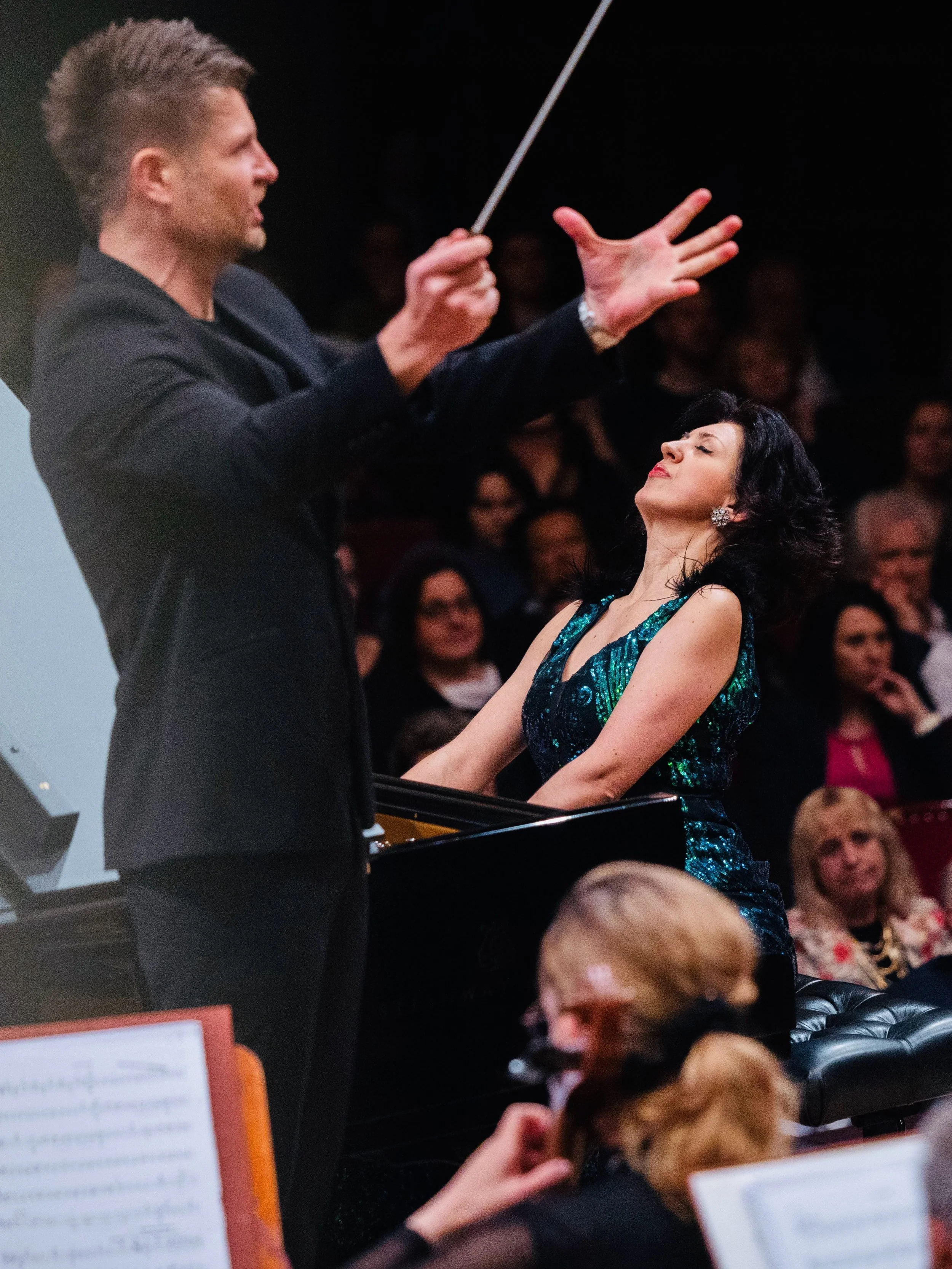 📝📰 &ldquo;Simply unforgettable&rdquo; Awwww&hellip; I know we&rsquo;re not supposed to read reviews&hellip; but let&rsquo;s be honest, most of us do 🙈 Feeling incredibly touched by these wonderful words after our tour with @warsawphil and Krzyszto