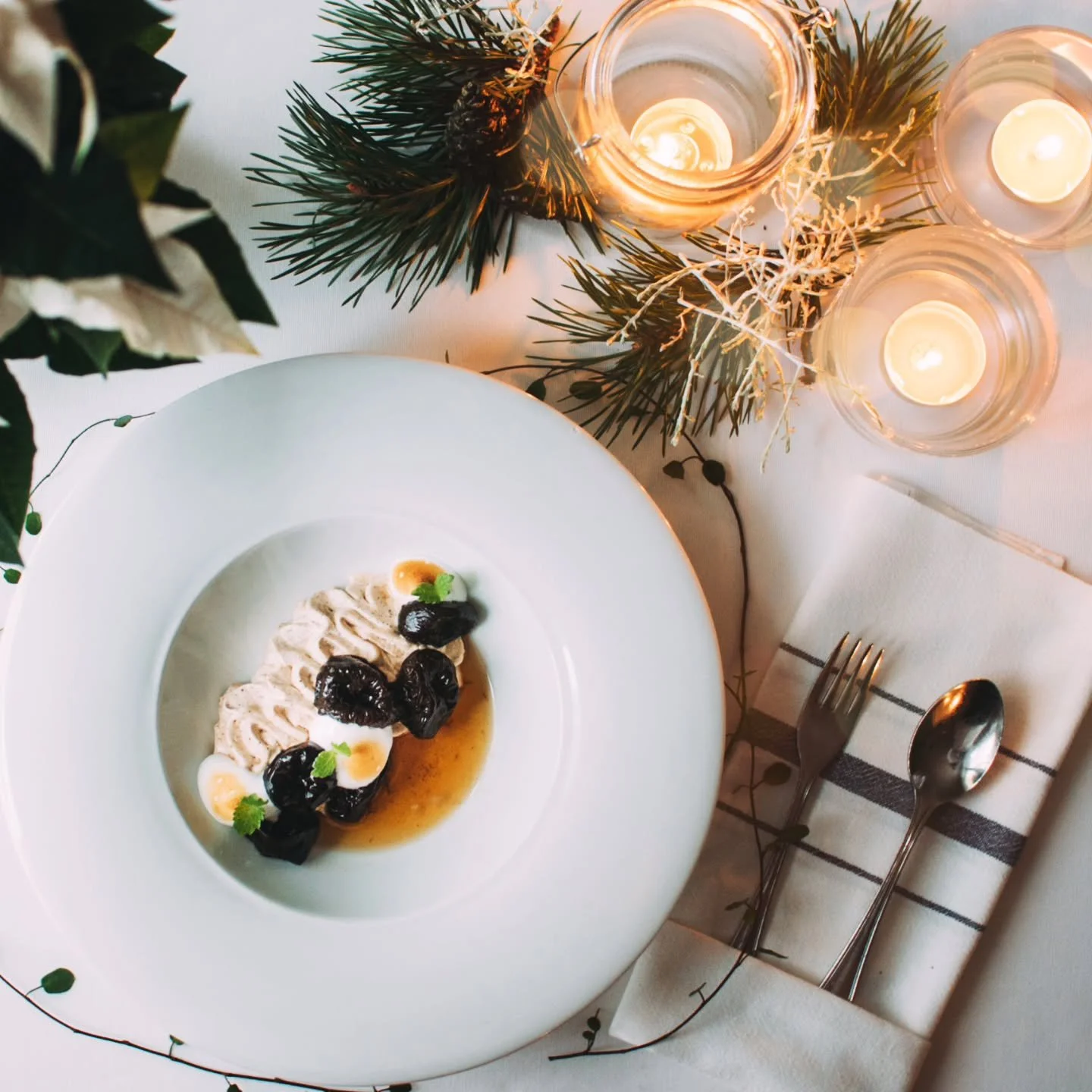 🎄✨&nbsp;Pikkujoulut tulossa? ✨🎄

Meid&auml;n keitti&ouml;mme on loihtinut ihanan teemaan sopivan ruokalistan, jota p&auml;&auml;st&auml;&auml;n tarjoilemaan 25.11 eteenp&auml;in.

Kutsu kasaan ty&ouml;kaverit, yst&auml;v&auml;t tai vaikka harrastus