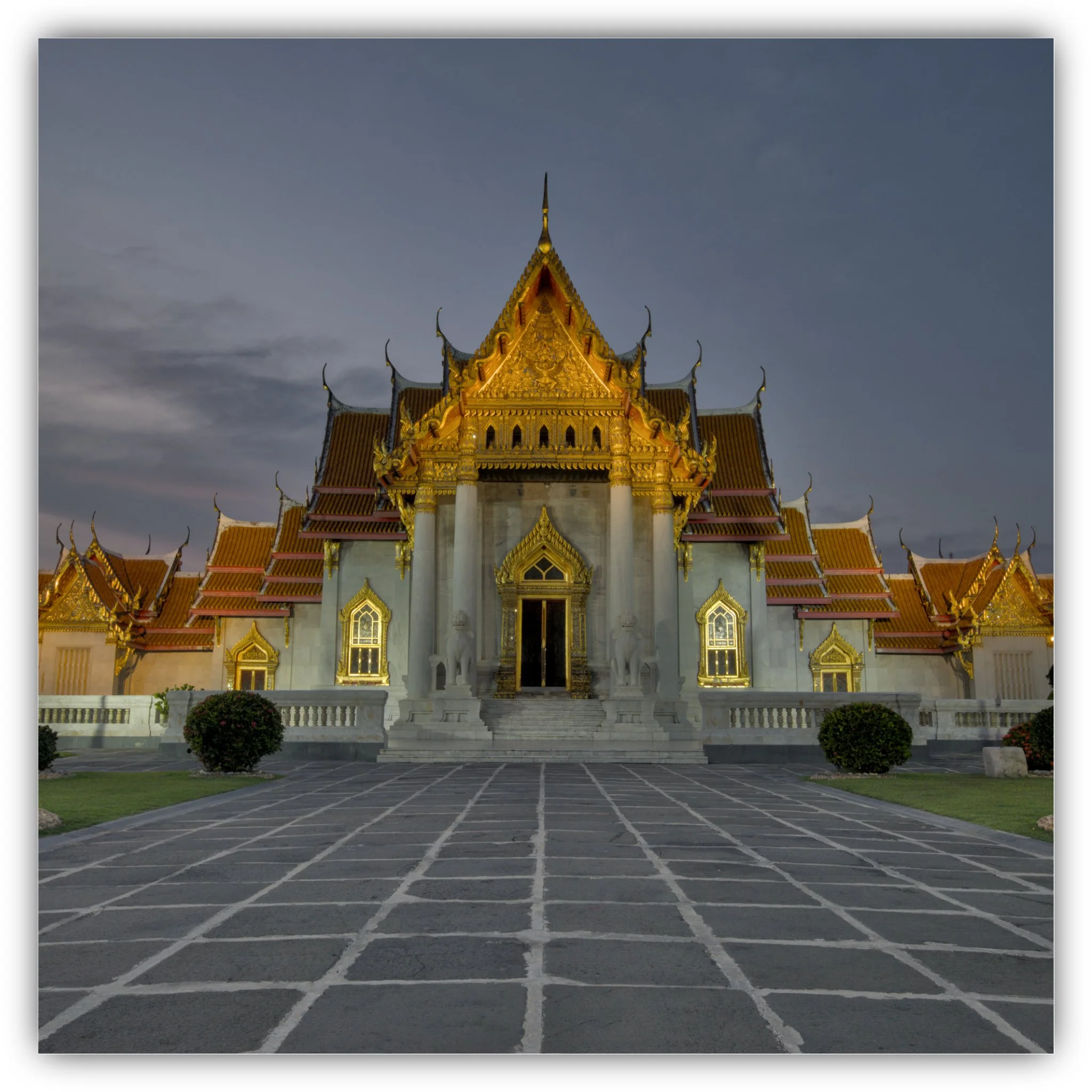 A Journey Trough Thailand, Wat Benchamabophit in Bangkok