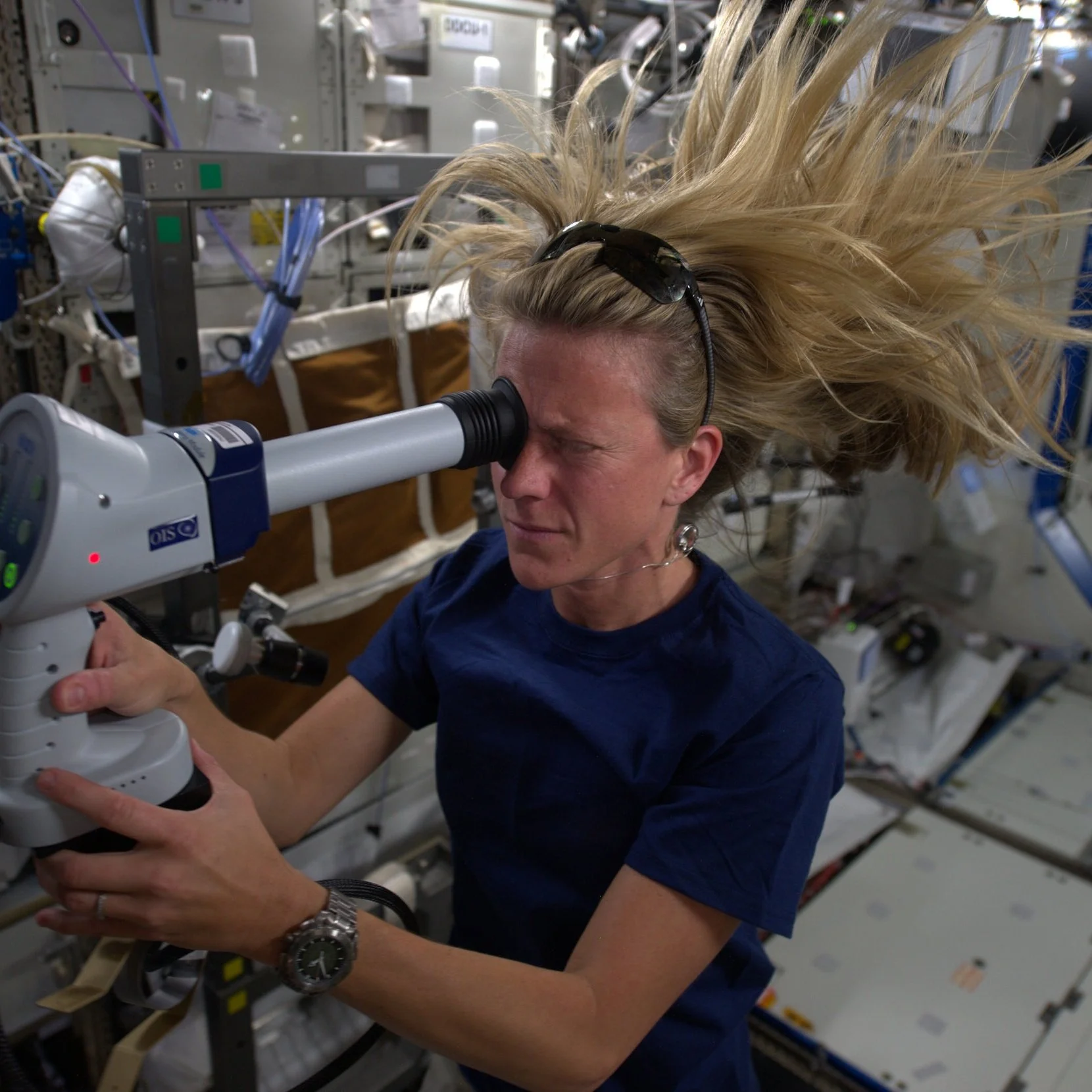 Karen_Nyberg_ISS 5_HYVÄ.jpg