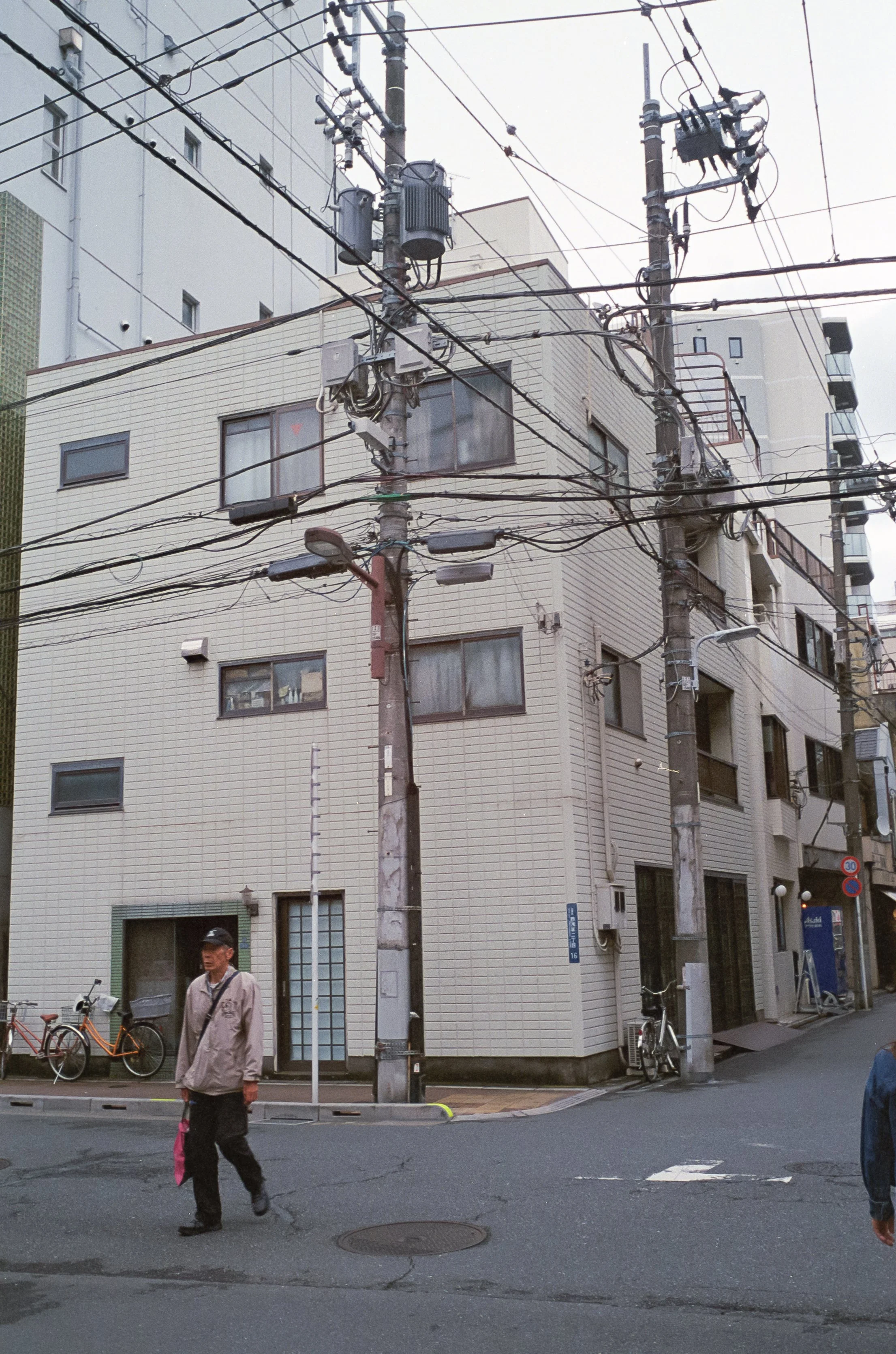 AU_hi_Leica M6_26_257.jpg