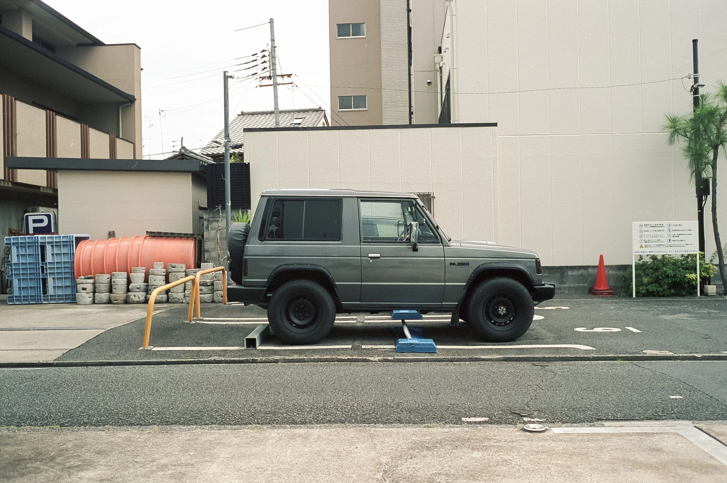 AU_hi_Leica M6_26_383.jpg
