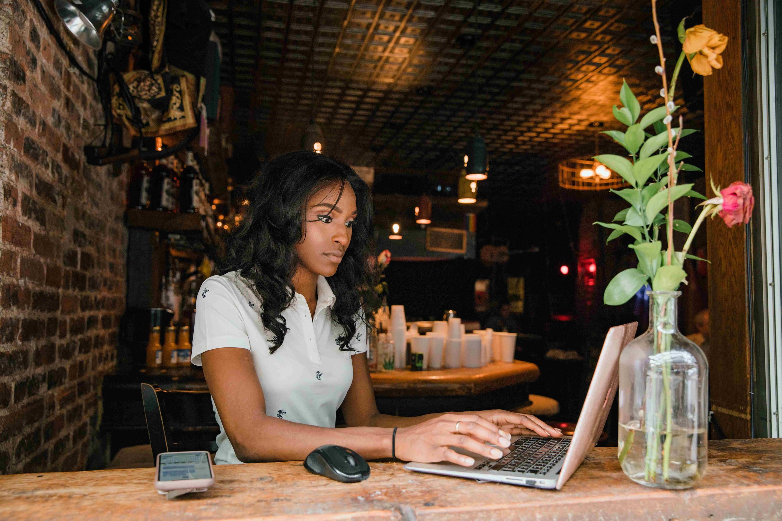How to Start a Side Hustle UK: Online Business Ideas That Support Your Wellbeing and Lifestyle