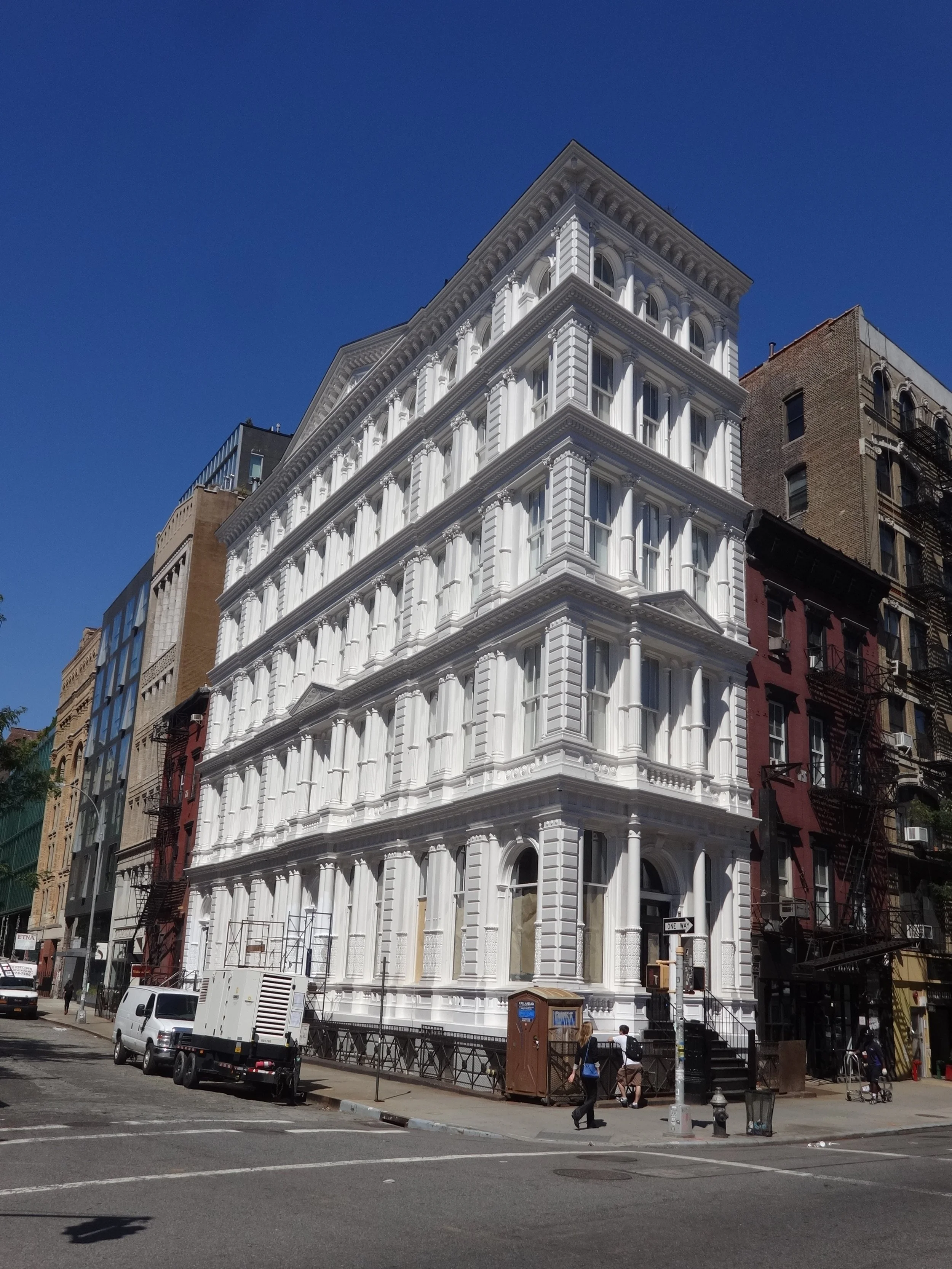 54 Bond St.jpeg