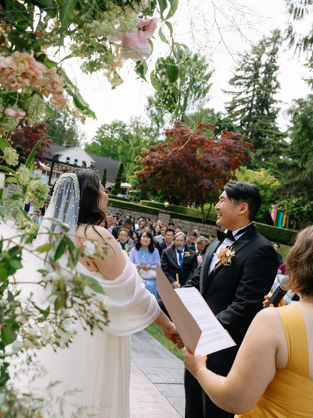 A spring wedding means a forever in bloom 🌼🌿🌸
#MarriedAtTheGardens
Design, planning, and coordination @eventsbygenevieve
Venue @rockcreekgardens&nbsp;
Photography @kellykangweddings&nbsp;
Catering: Jumbo&nbsp;
DJ @lou.rawk&nbsp;
Florals @newleaffl