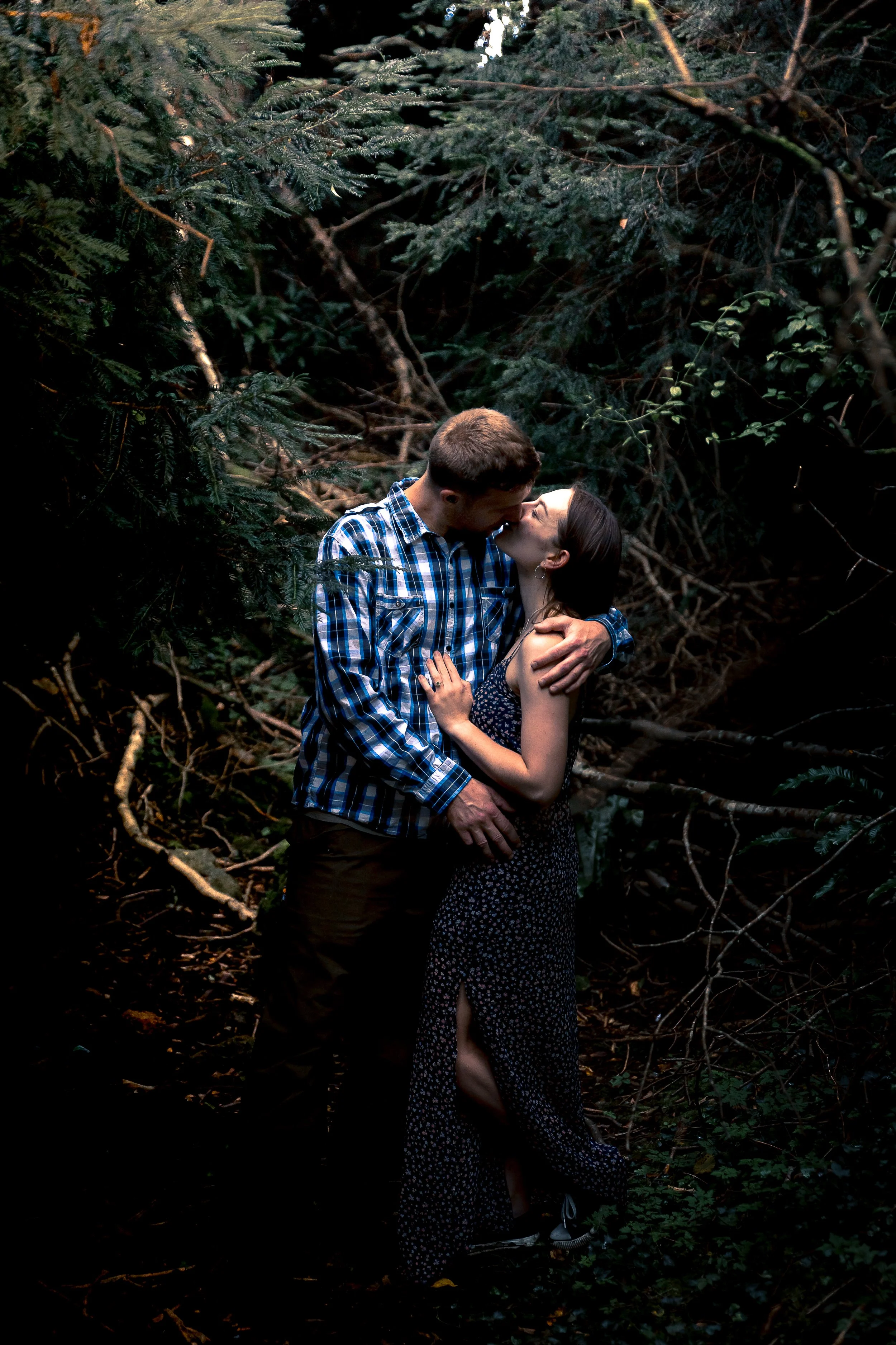 Scott & Josie - Eng Shoot-58.jpg