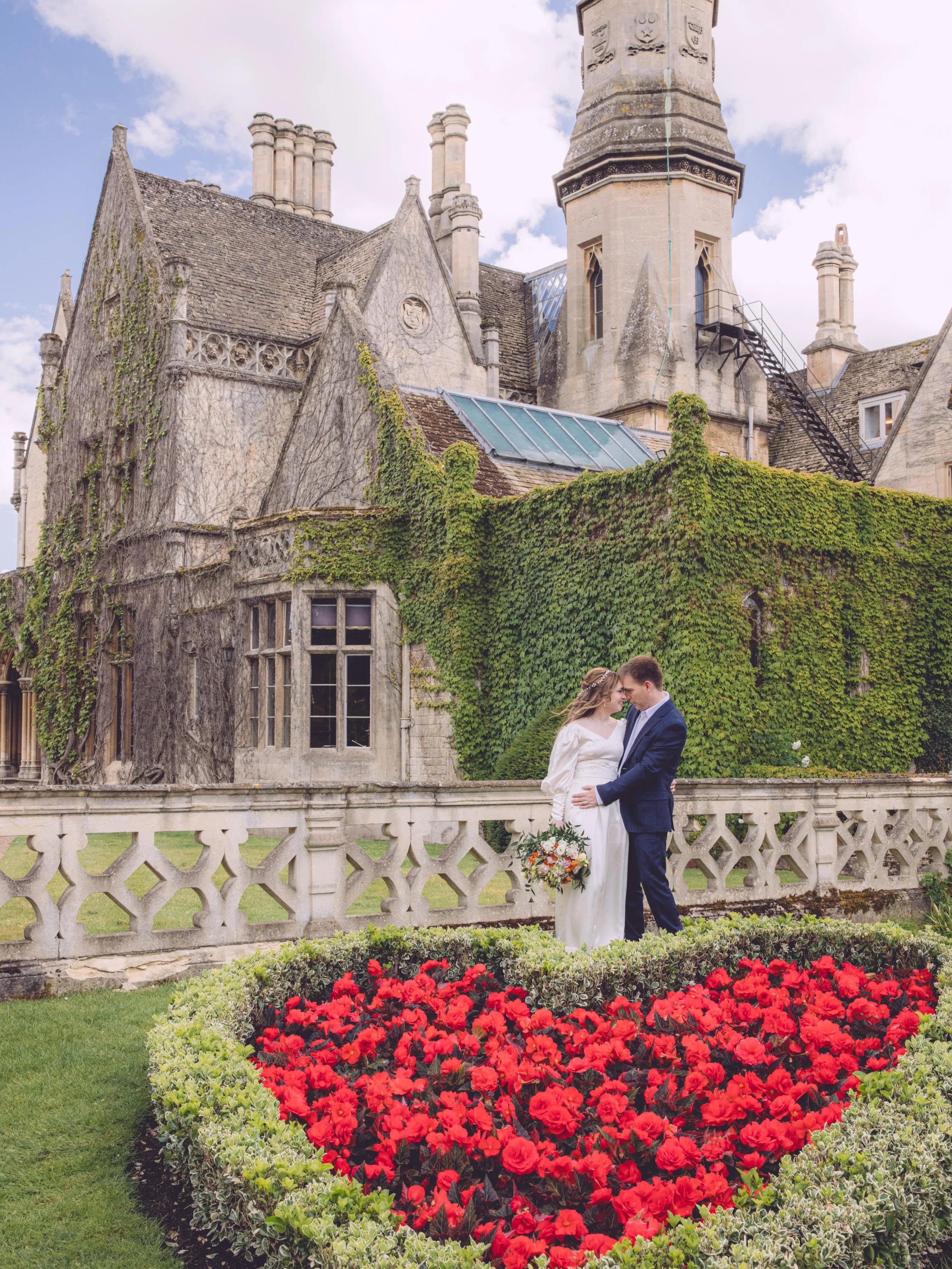So honoured to be back at this venue! 

Cant wait for the evening to start!

@manorbythelake