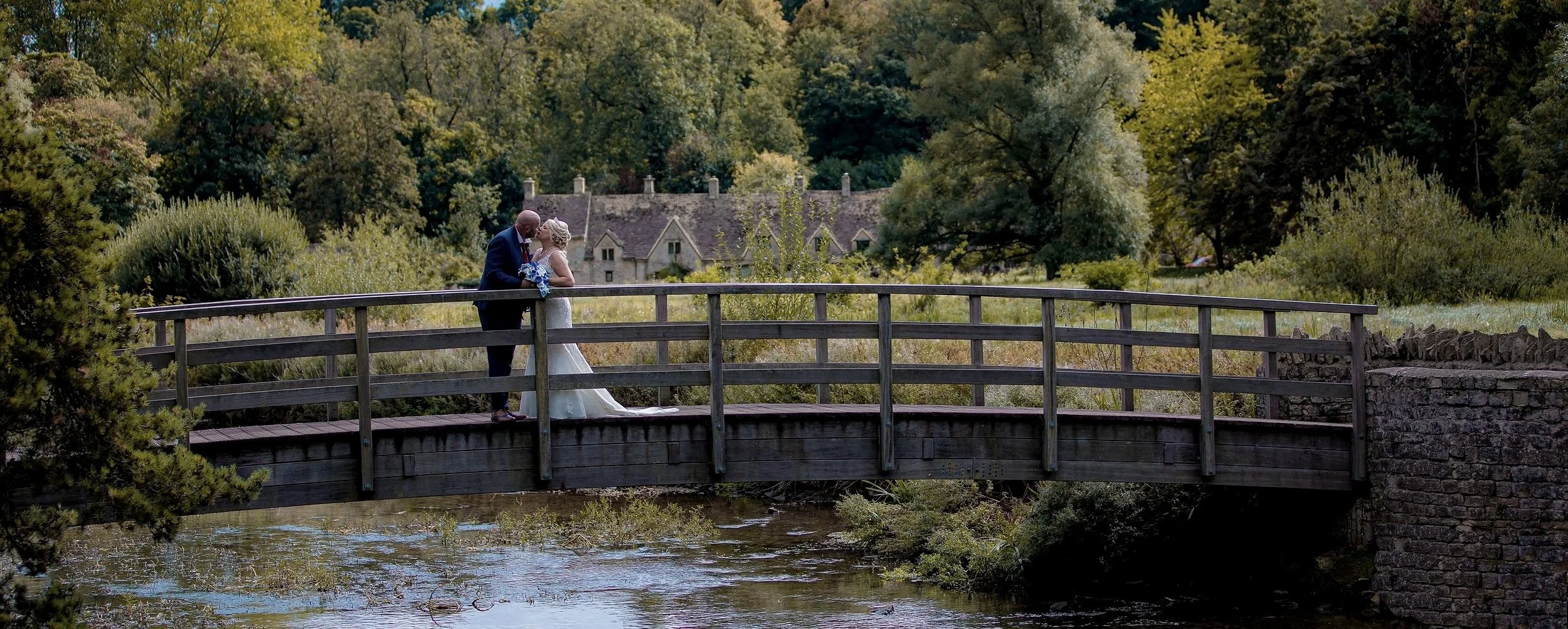 Arlington row - the swan bibury - wedding photography.jpg