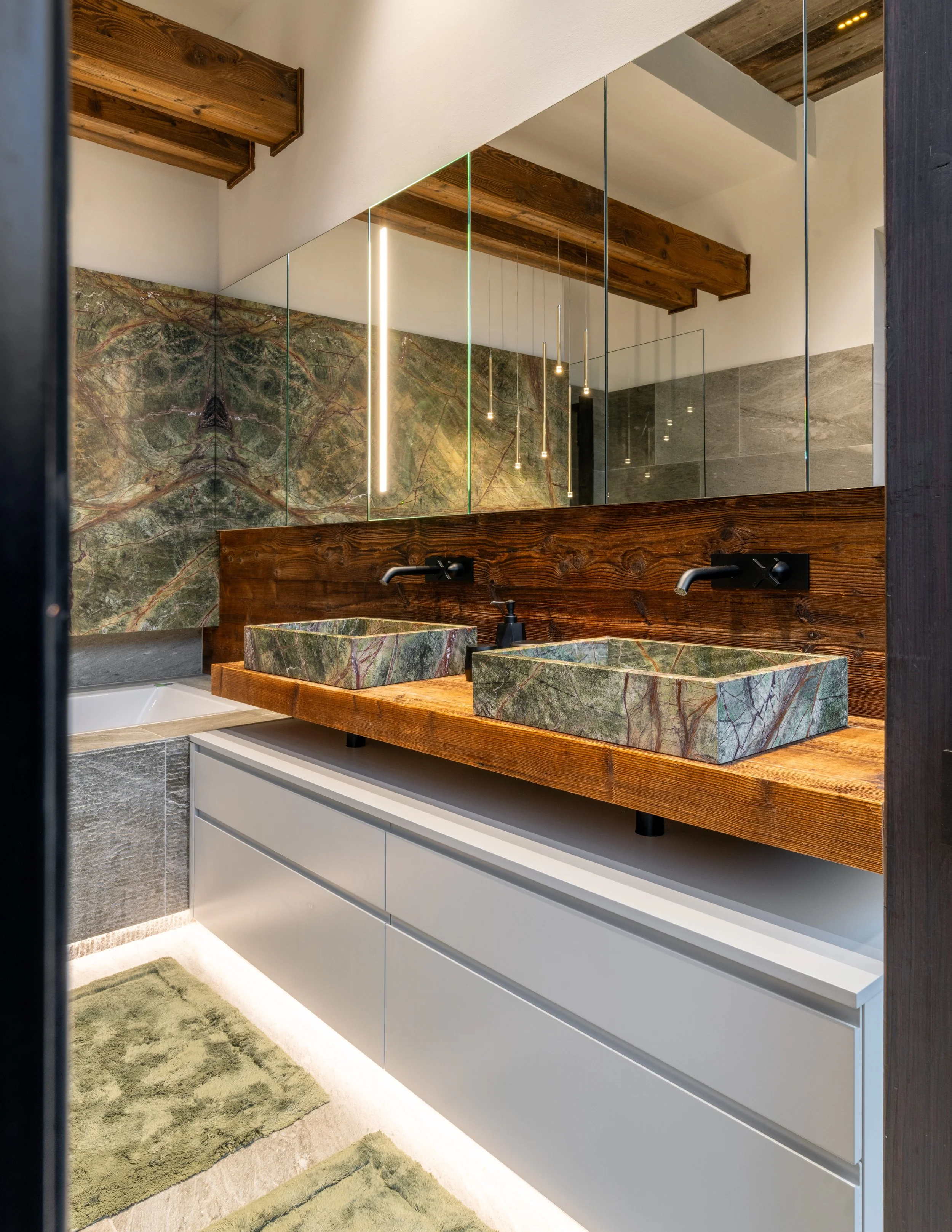 Kitzbühel House_Interior Design-39.jpg