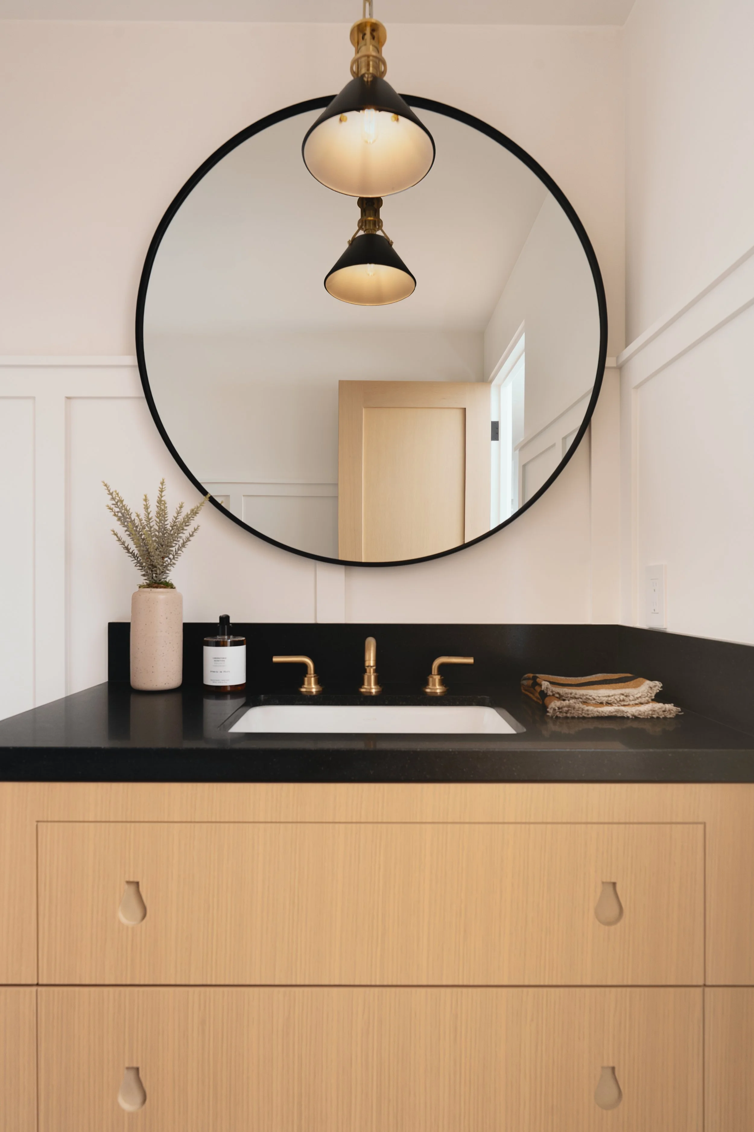 Jonathons Coastal Living interior design custom powder bathroom remodel a simplistic traditional style in Dana Point, Orange County, CA