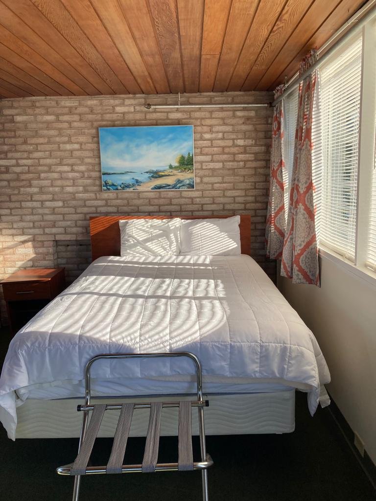 Mercy by Sea single bed.jpeg