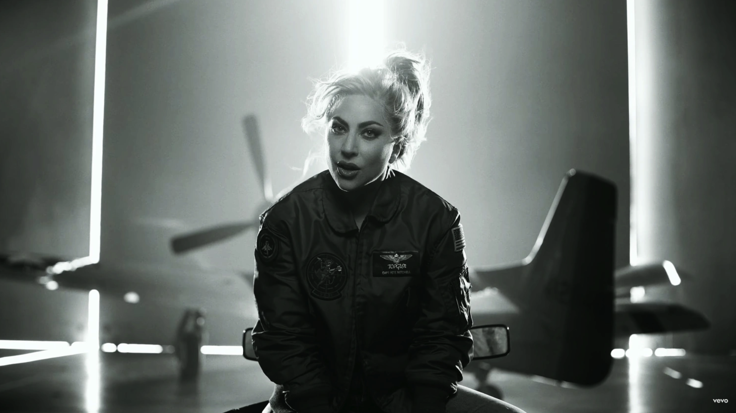 Lady Gaga - Hold My Hand (From "Top Gun: Maverick")