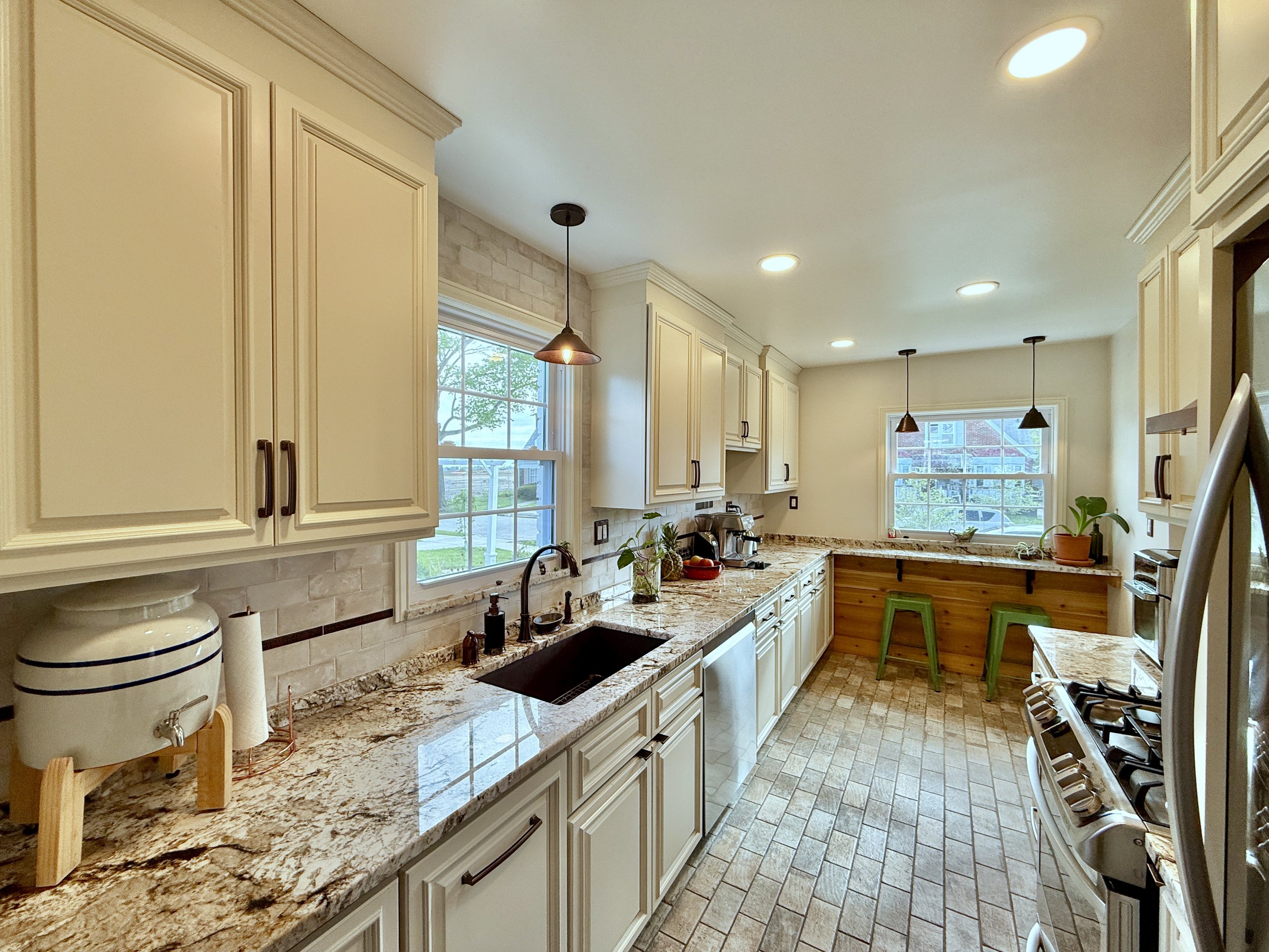 Finished Kitchen 1