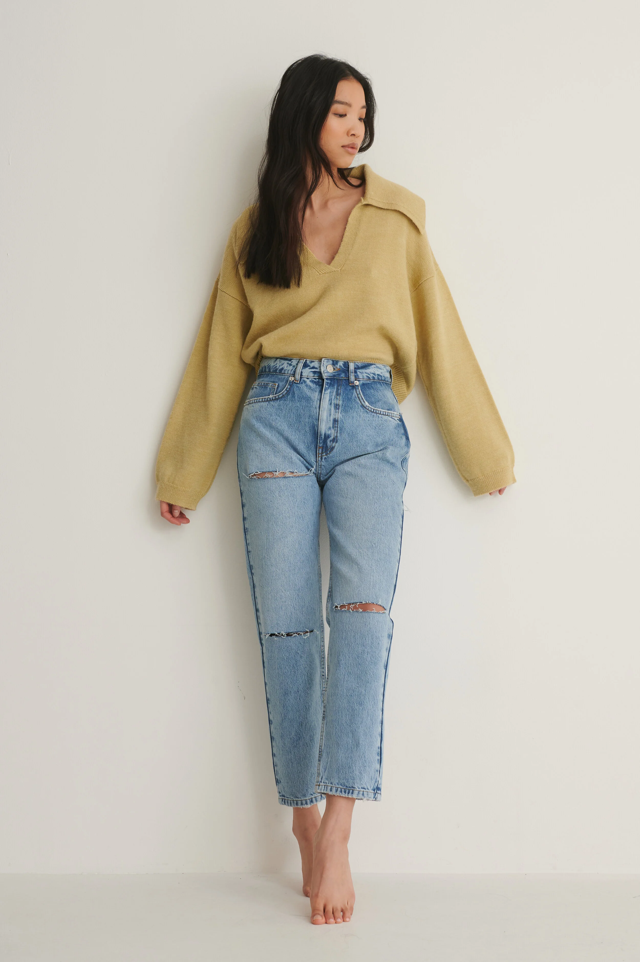 nakd_Back_Cut_Detail_Mom_Jeans_1018-007194-0116155537.JPG