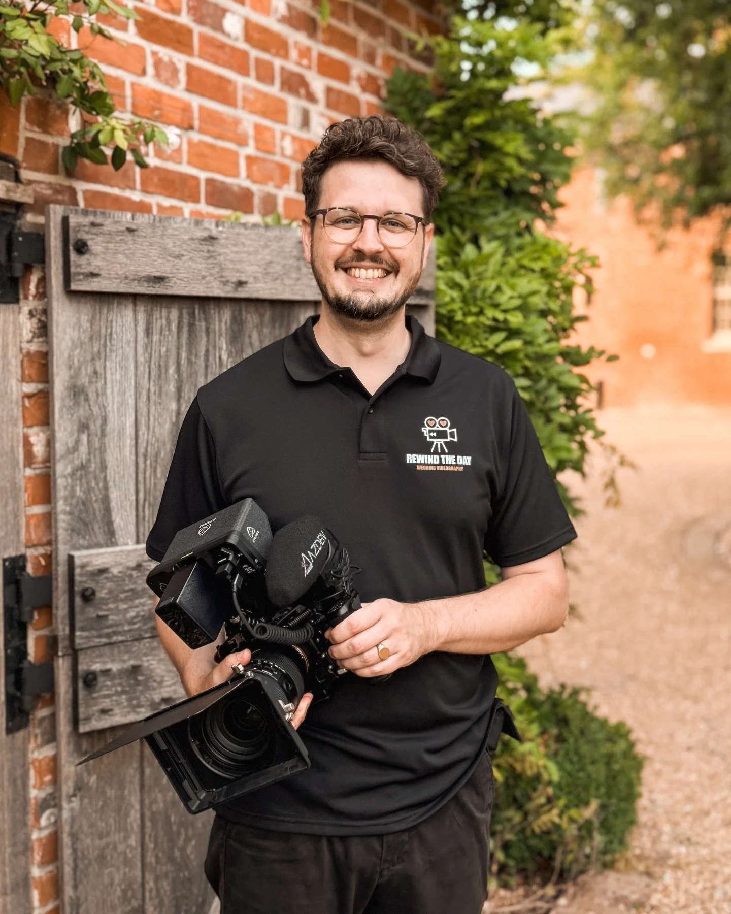 Say hello to Nick 👋🏼
While he might be new to our socials, Nick’s no stranger behind the camera. He’s been filming weddings with us for the past two years and capturing love stories of his own for many more. A seasoned pro with a shar