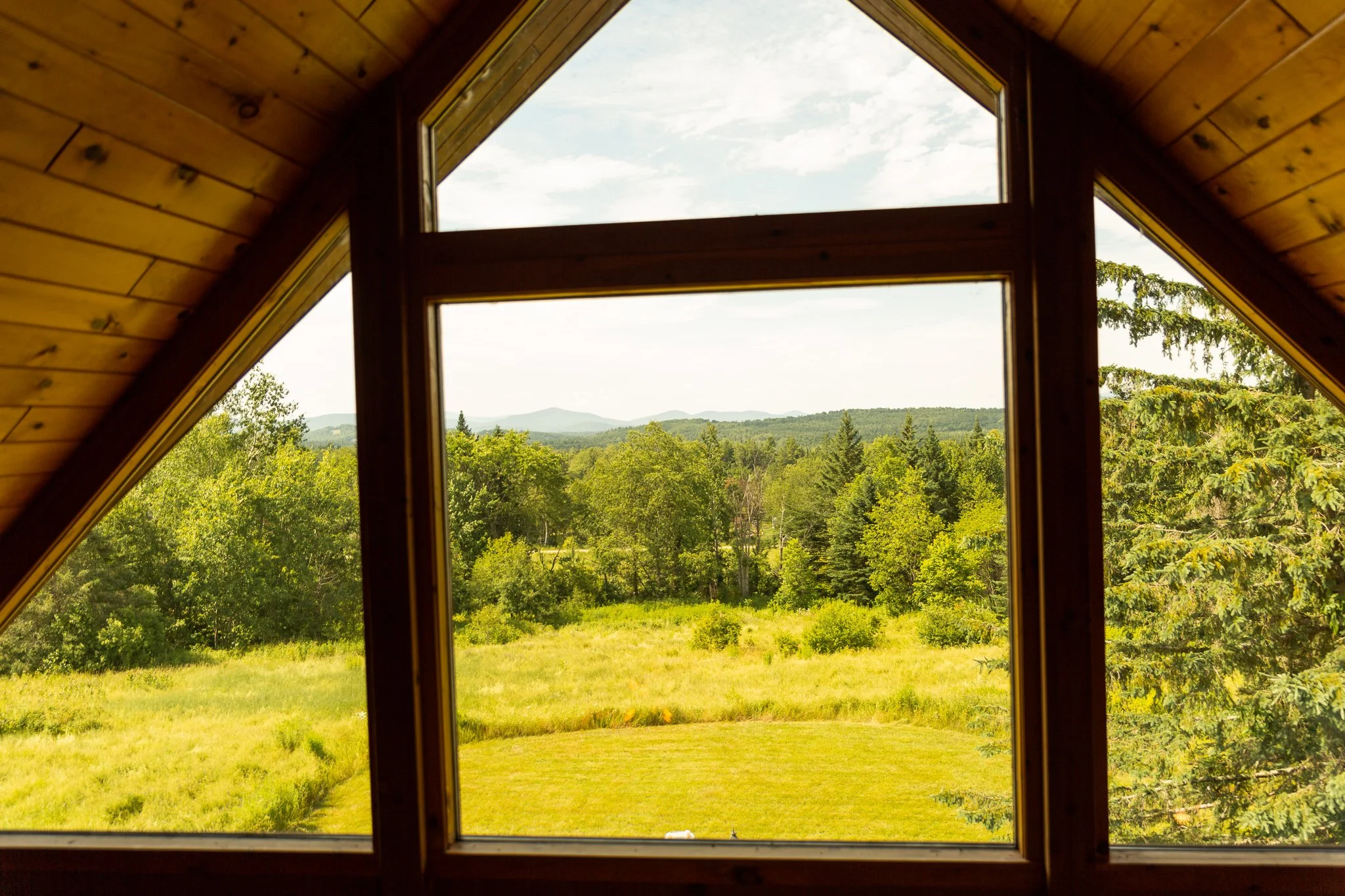 Slower, Scenic White Mountains Elopement Experiences (For Couples Who Want to Be Present)
