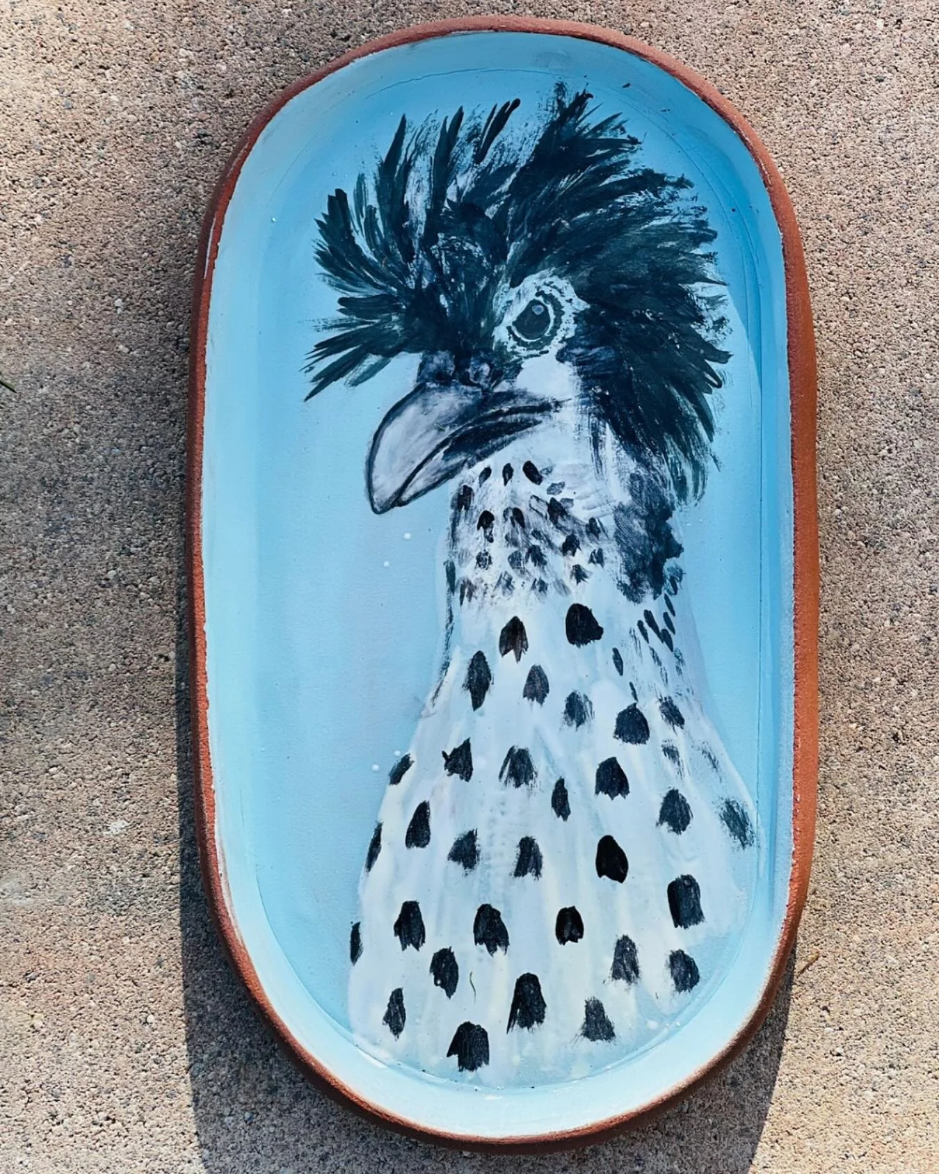 Wildes Huhn, Keramikschale, Engobe.
#ceramicsculpture #keramikskulptur #keramikwerkstatt #tonliebe #claylove #pottery #tierskulpturen #tierskulptur #keramikskulpturen #tierplastik #tierplastiken #tonplastik #pottery_lovers #potterysculpture #potterys
