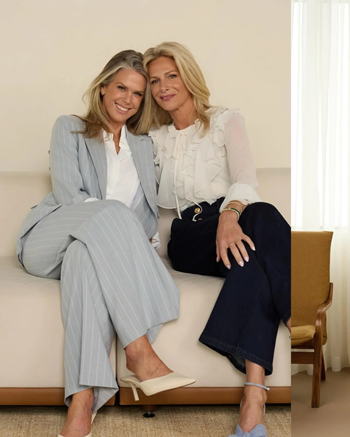 ELLE Canada and ELLE Qu&eacute;bec&rsquo;s Power Issue, in partnership with Melanie Lyne, brought together women across Canada, each shaping her own definition of leadership and confidence. Beautifully photographed by @thekittyholland 

@ellecanada @