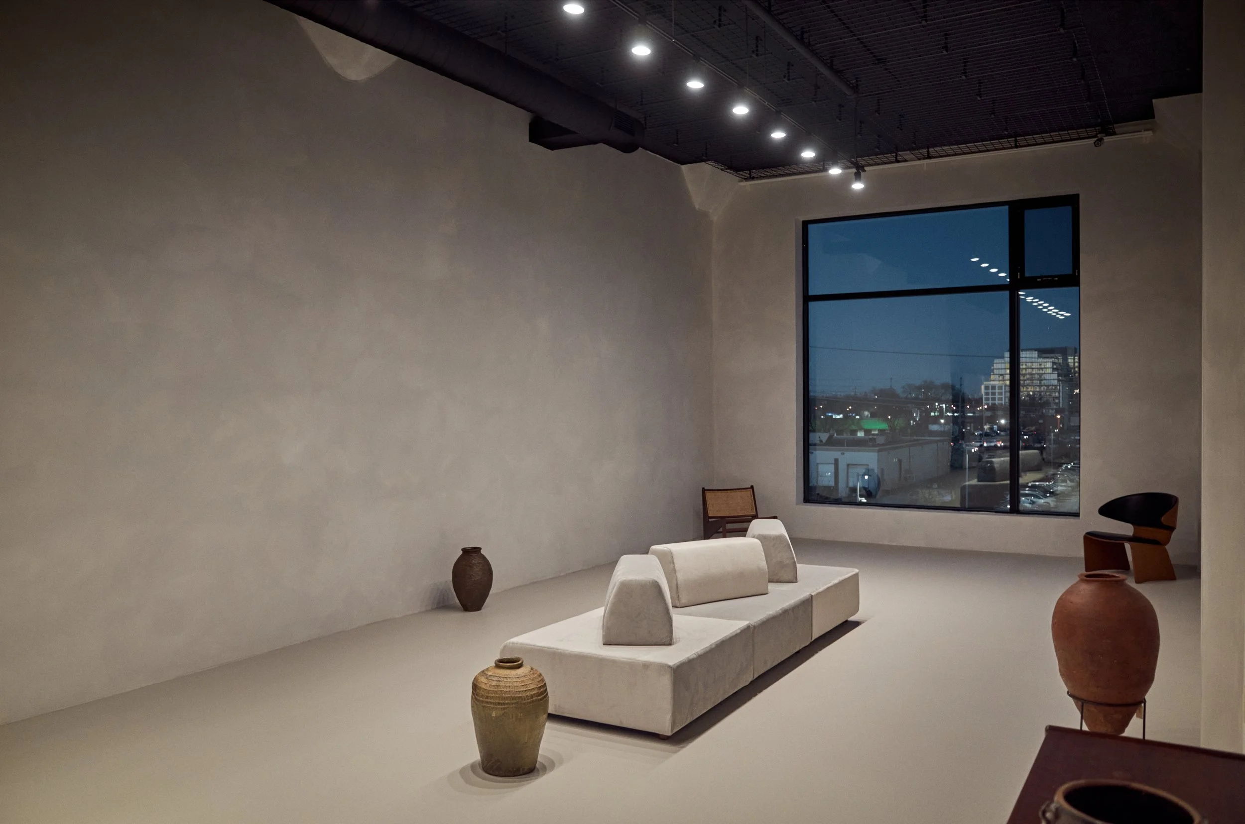 HOWELL-R0000398 1.jpg