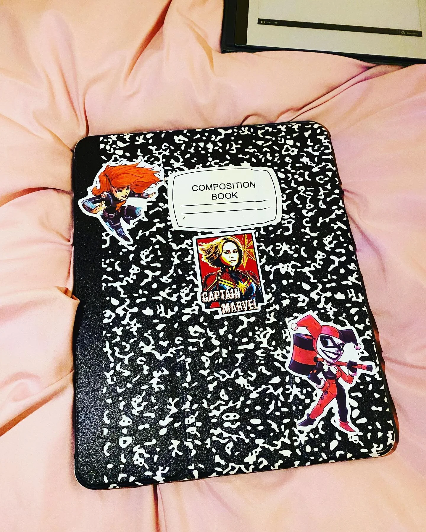 I&rsquo;m a bit late due to outlining all day, but I haven&rsquo;t forgotten about #WriterWorkflowWeek #WriterWednesday

As much as I love my e-ink devices, and will undoubtedly buy more of them at any given opportunity, there is a special place in m