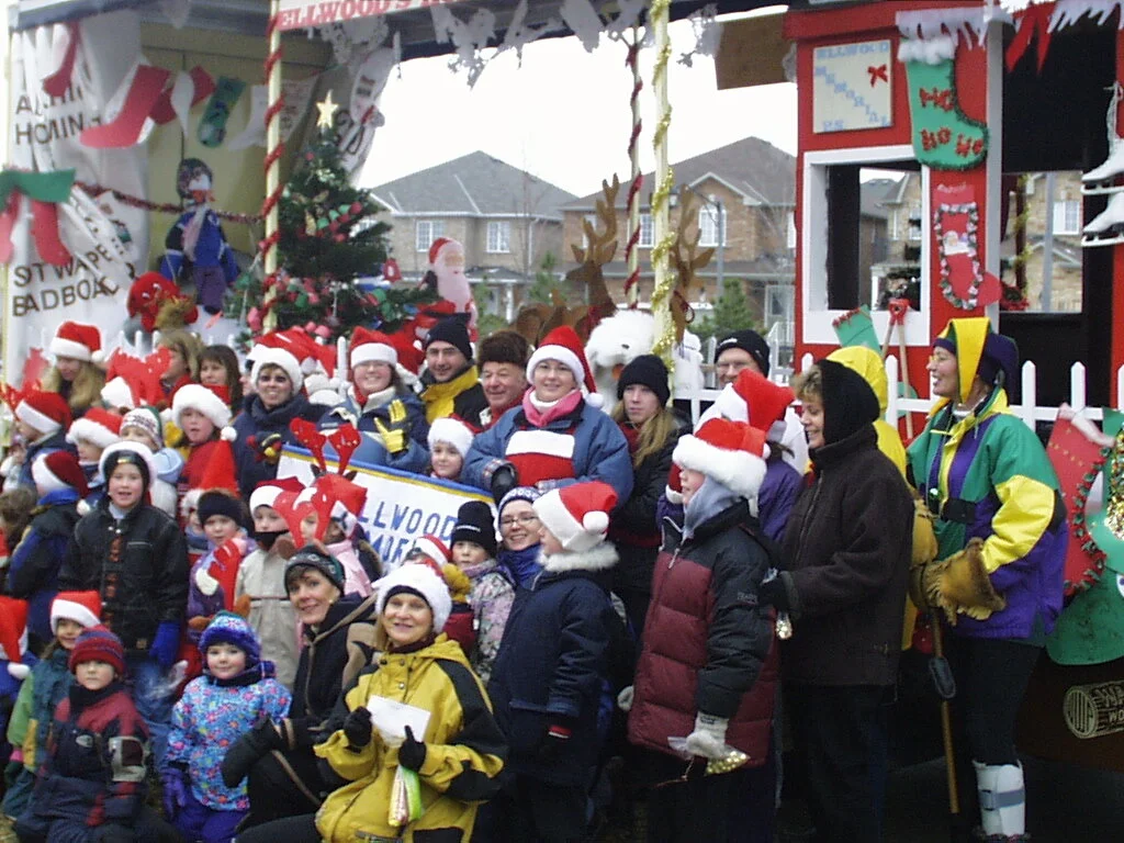 parade0200005.jpg