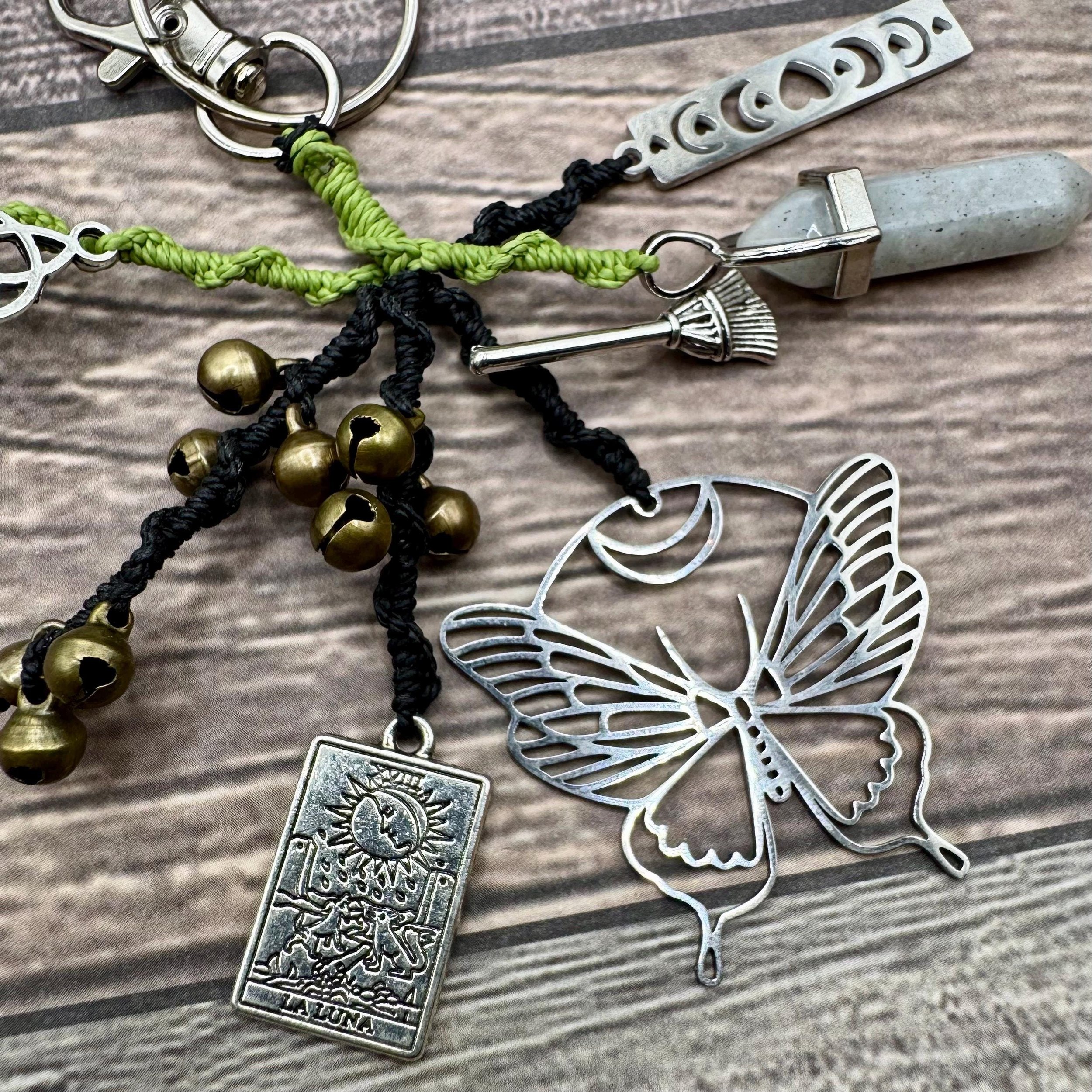 https://i.etsystatic.com/22708917/r/il/2d5341/6518564897/il_fullxfull.6518564897_e5f8.jpg
