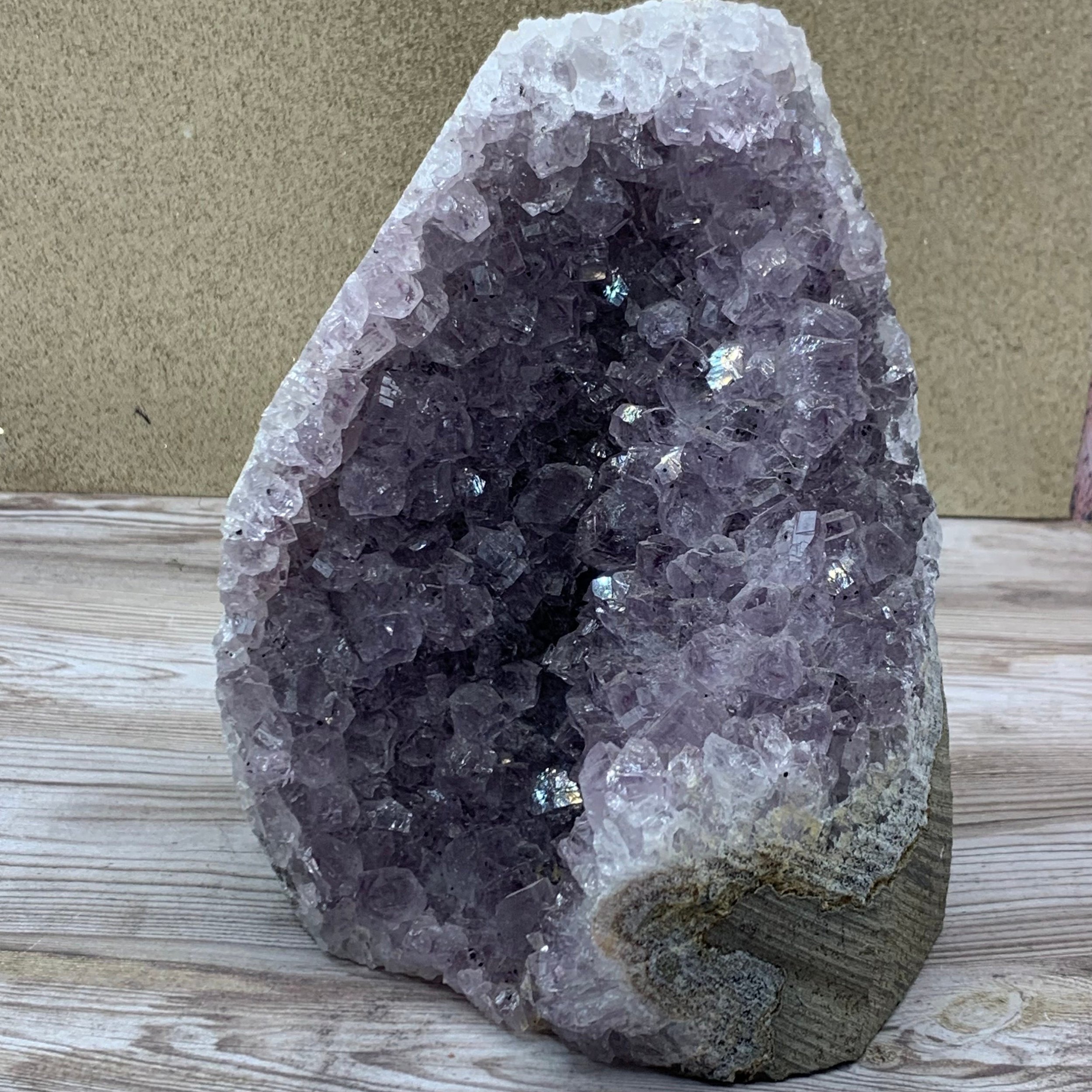https://i.etsystatic.com/22708917/r/il/734984/6000500142/il_fullxfull.6000500142_ci23.jpg