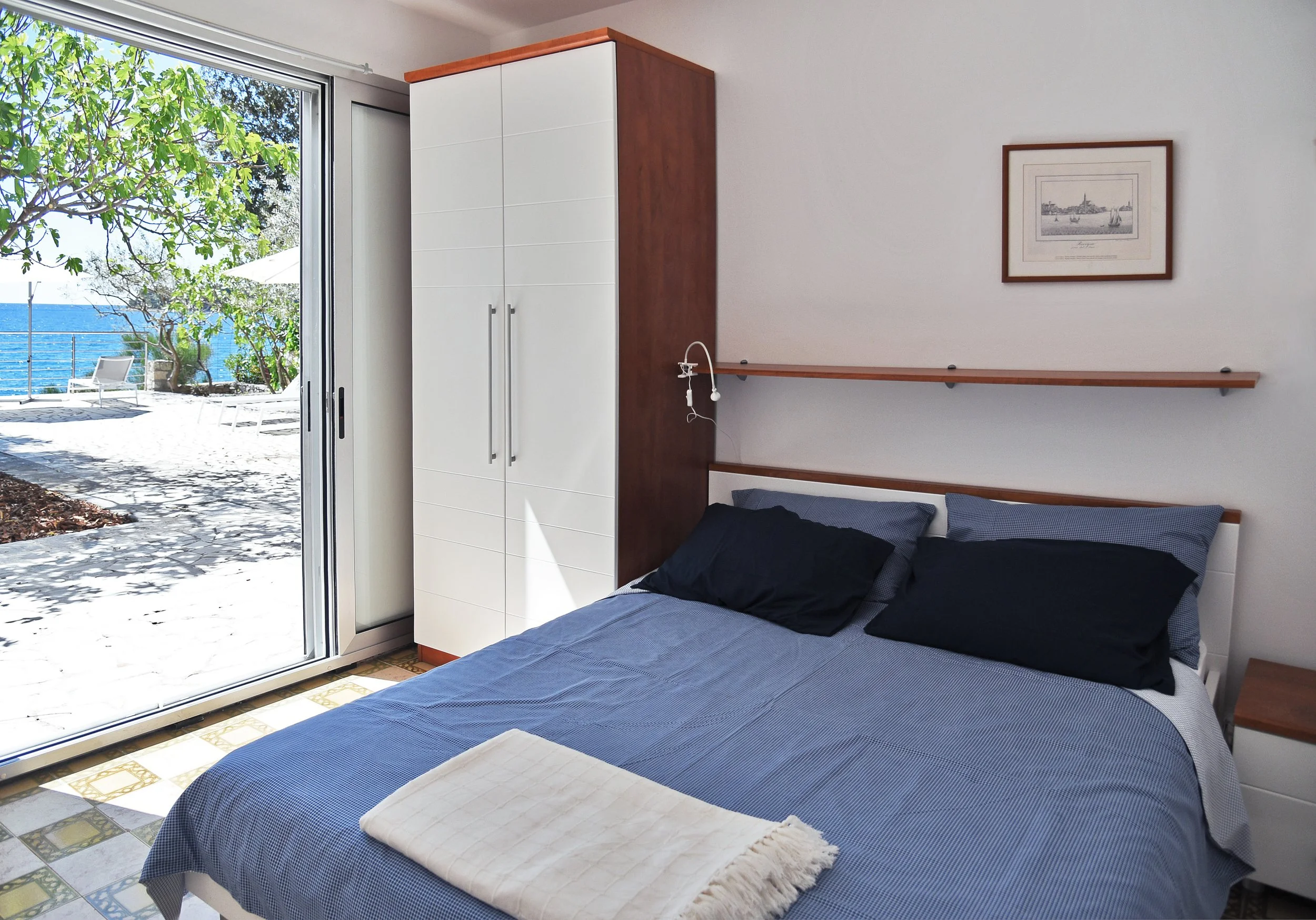 vintage soba zapad.jpg