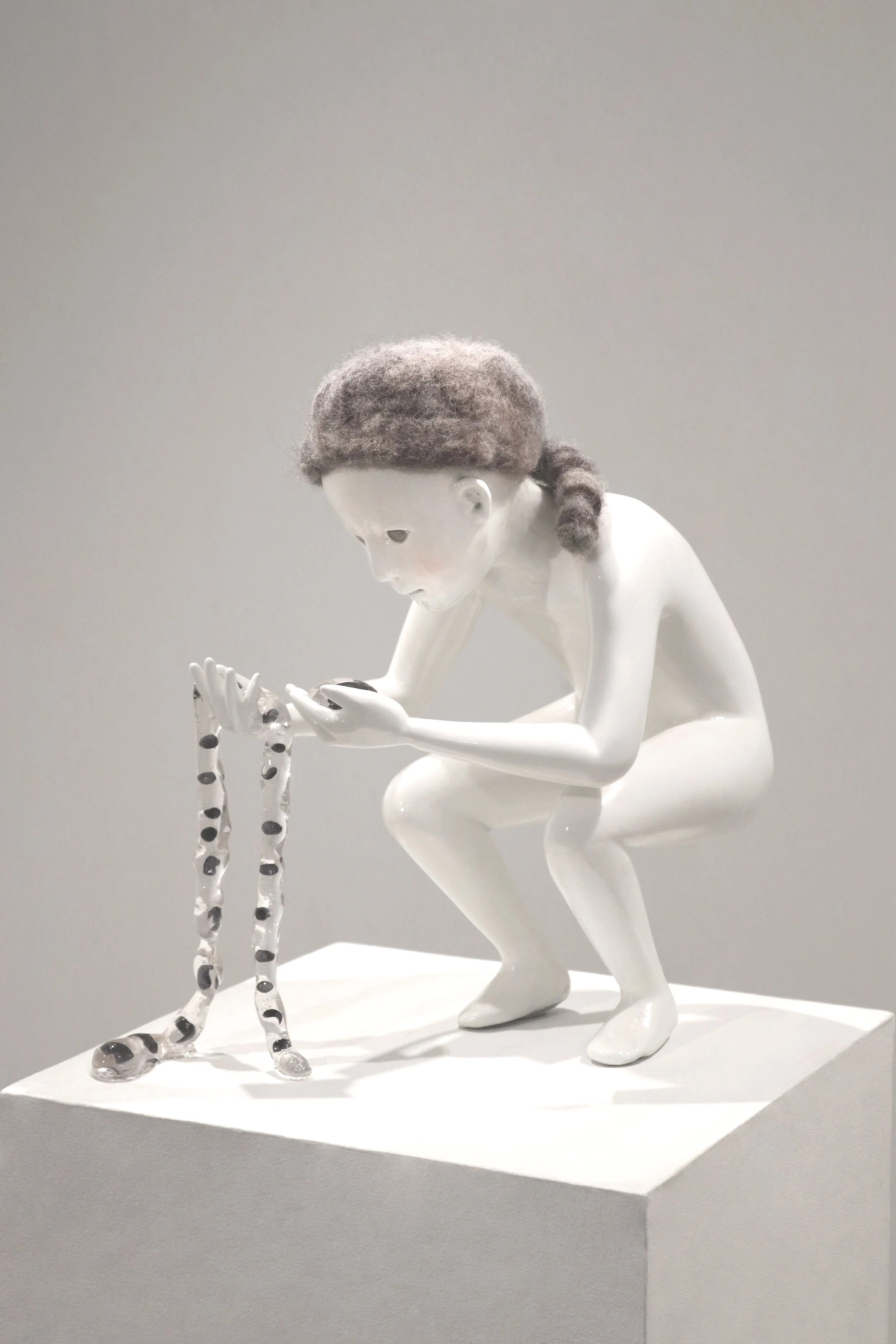 “Tadpole Collecting” 
(2025)
Epoxy clay, epoxy resin, spray lacquer, wool 26 x 27 x 21