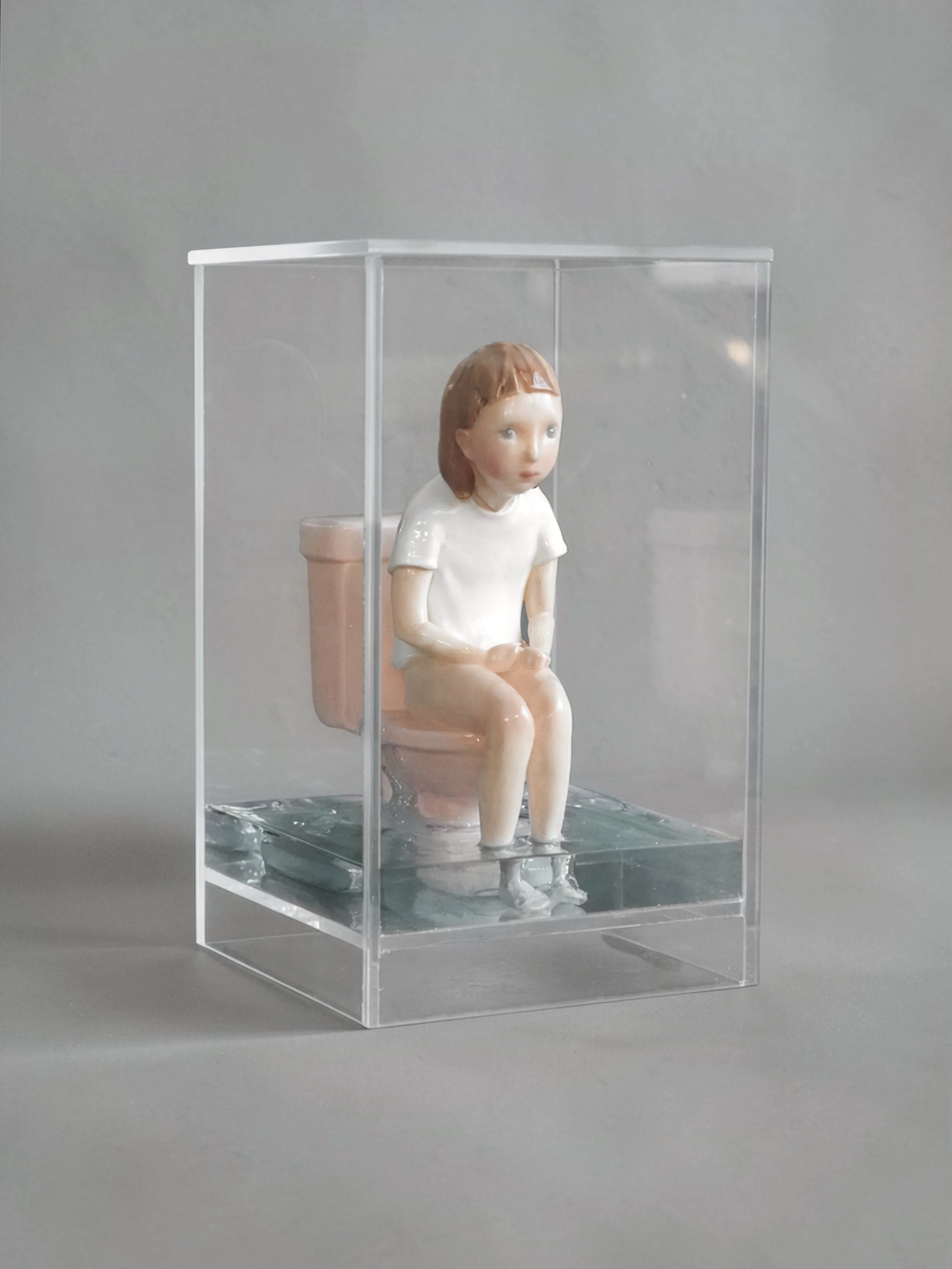 "Contained Overflow"
(2024)
plastic, nail polish, resin, glass 
32x17x17cm