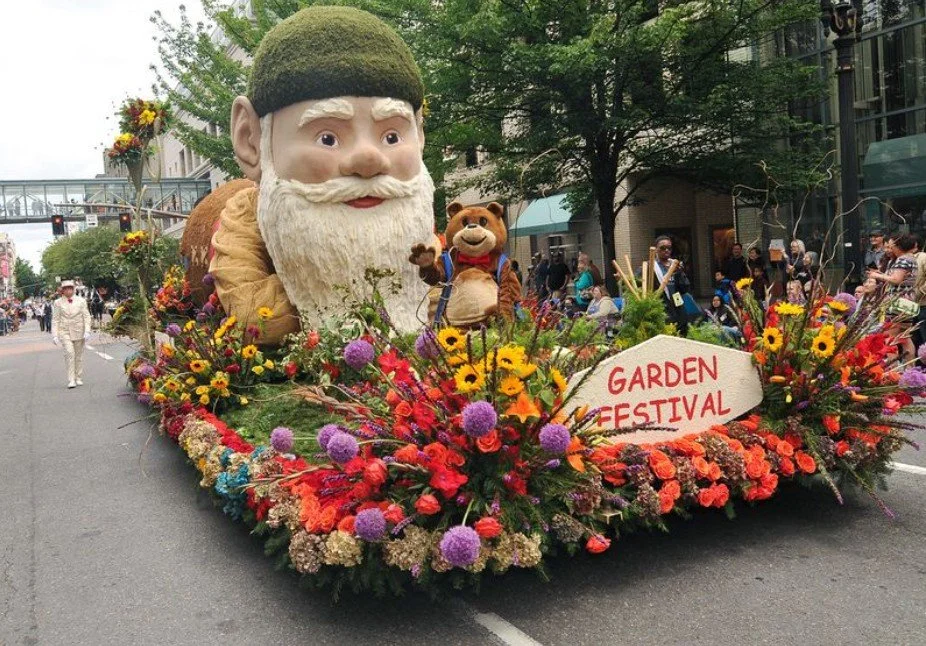 ROAD TRIP - Portland Rose Festival