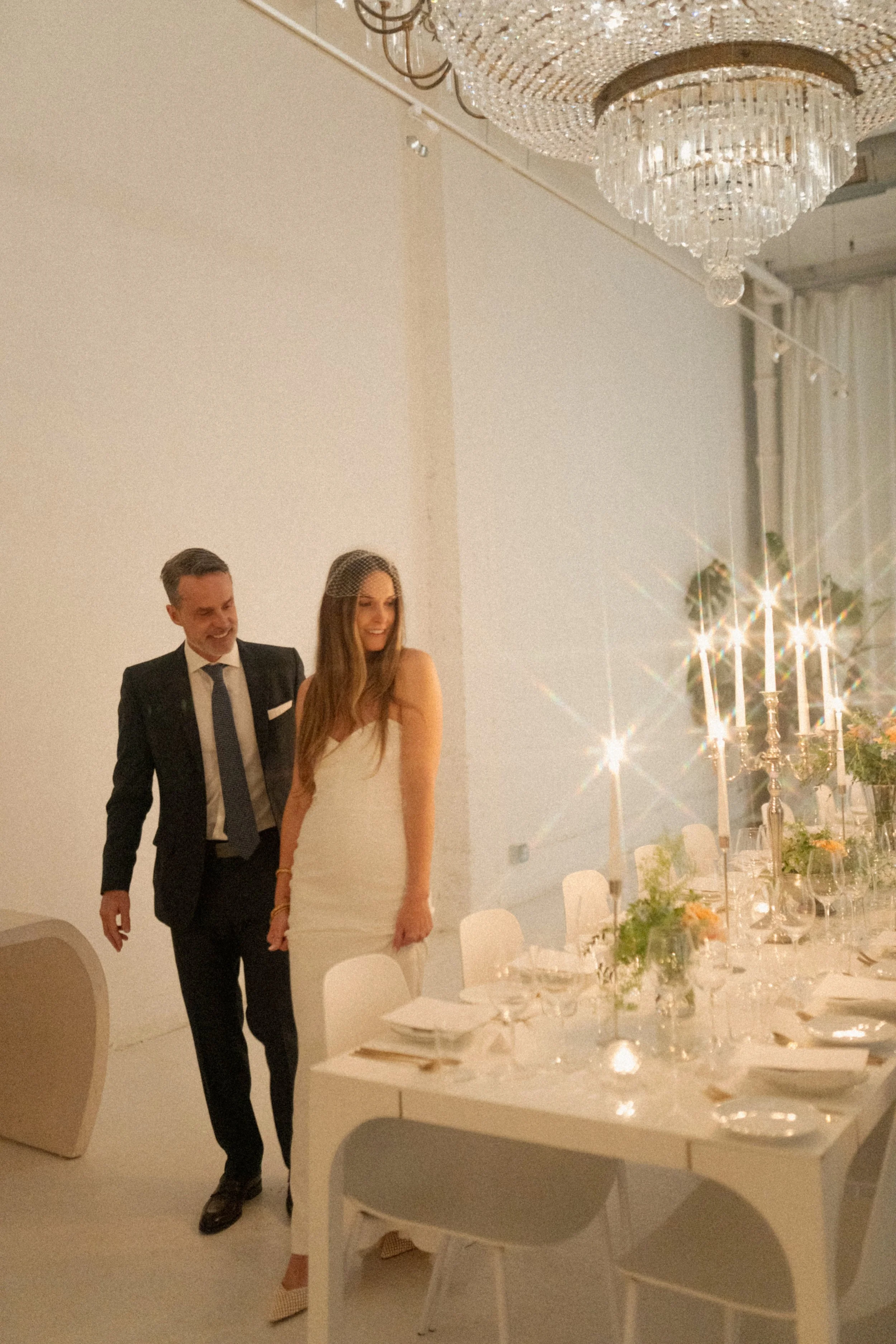 NissaLovesChris-paris Dining Club-Minneapolis-Wedding-Dahli Durley-0108.jpg