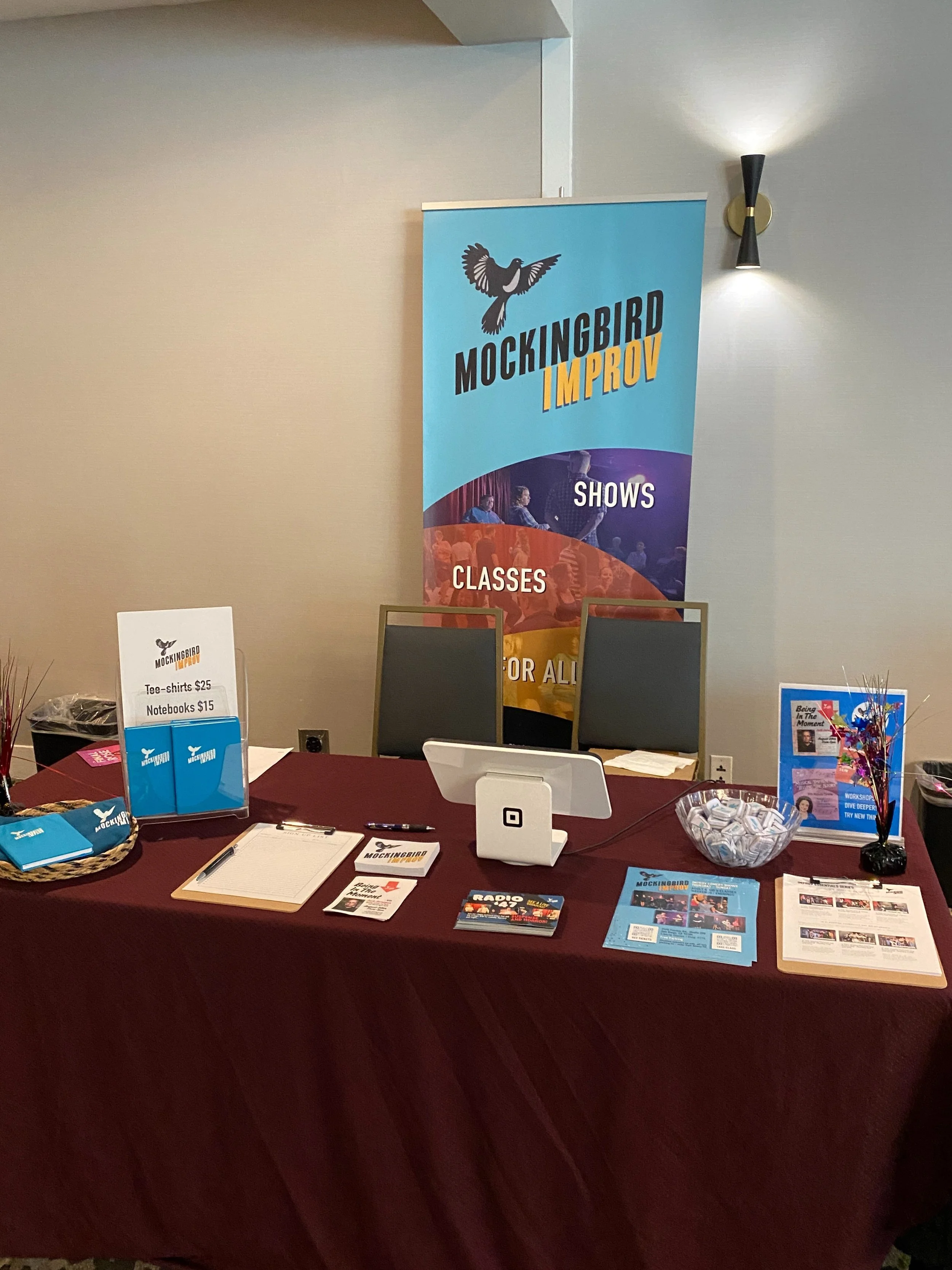 At ImprovCon? Drop by and say hi at the Mockingbird Table! @improvcon
