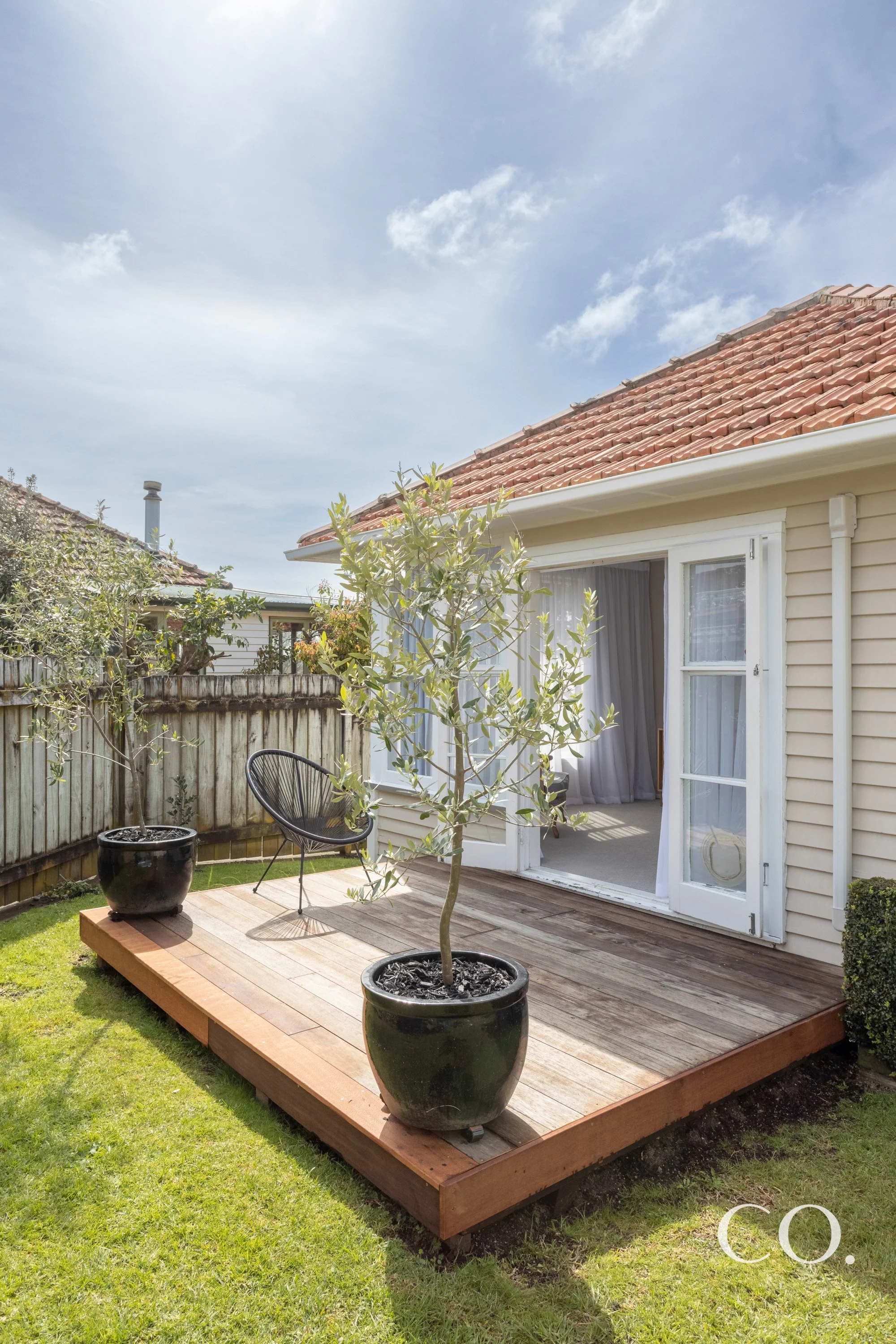 023 - 25B Pine Ave Web.jpg