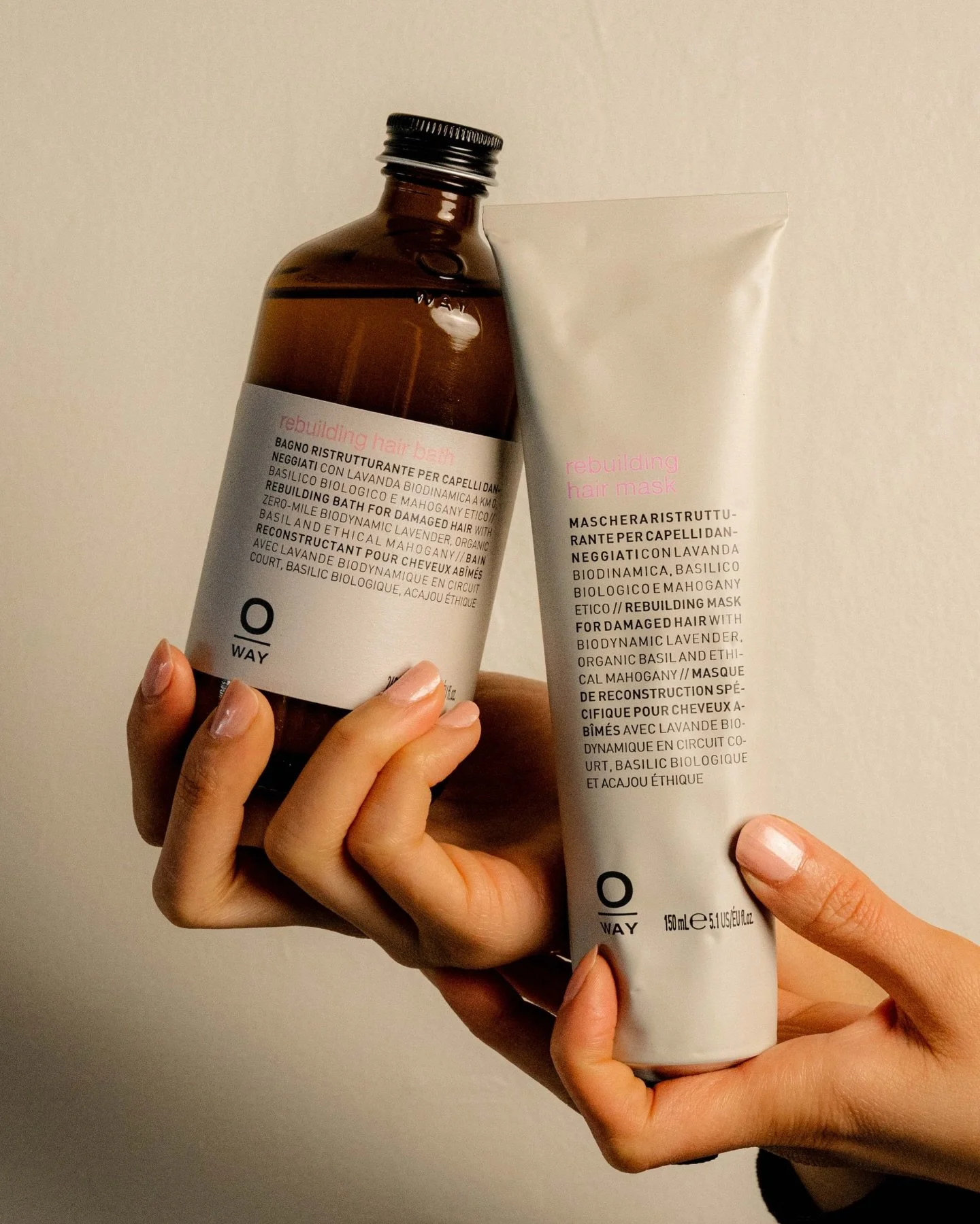 Damaged or porous hair? This gentle cleanser helps rebuild strength and bring your strands back to their best. The coconut-derived ingredient helps rebalance the hair without weighing it down.

Apply to wet hair, massage, rinse and repeat. For a deep