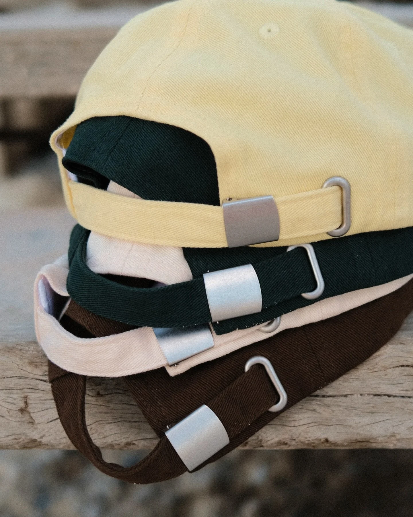 The perfect everyday. Here to protect and elevate.

Available in Butter Lemon, Chocolate Brown, Forest Green, and Light Sand, there&rsquo;s a shade to match every mood and outfit.

Pick one up in studio.