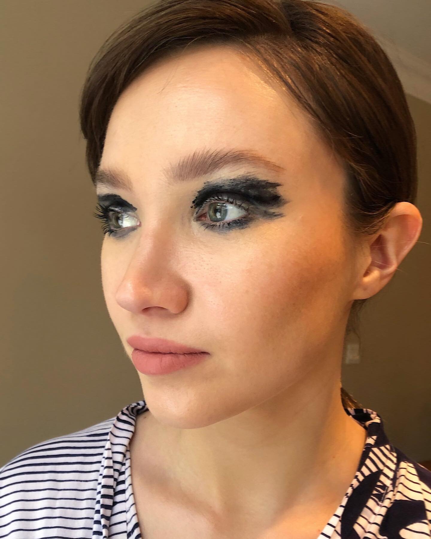 Oil slick 🖤 Makeup @misslivmakeup using @makeupforever on the eyes and @natashadenona on the skin 🖤