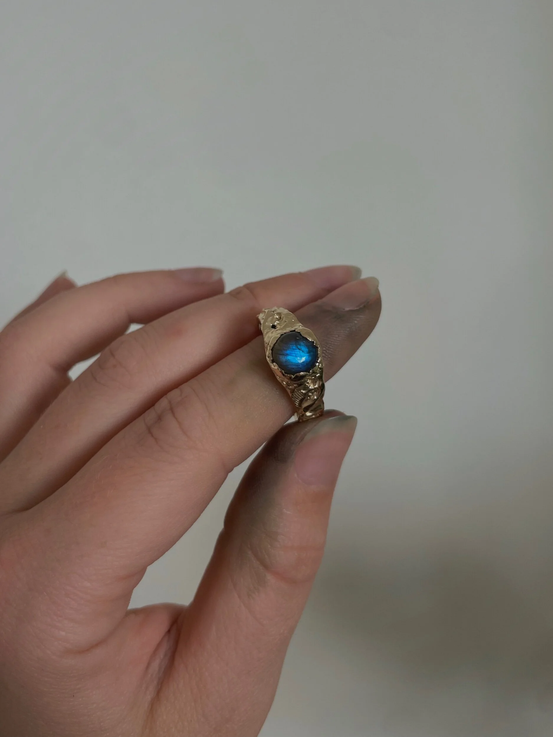 F3A8948B-93B7-4646-8081-F7DC68041AE9