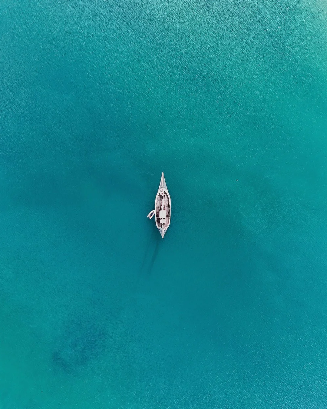 🌊 𝗖𝗮𝗽 𝘀𝘂𝗿 𝗹&rsquo;𝗮𝘂𝘁𝗵𝗲𝗻𝘁𝗶𝗰𝗶𝘁𝗲́ 𝗮𝘃𝗲𝗰 𝗹𝗲 𝗖𝗵𝗮𝗿𝗹𝗲𝘀-𝗠𝗮𝗿𝗶𝗲 ! ⚓️

Quoi de plus inspirant que de voir les voiles du Charles-Marie se gonfler au large de Granville ?

Entre les man&oelig;uvres &agrave; l'ancienne et les 