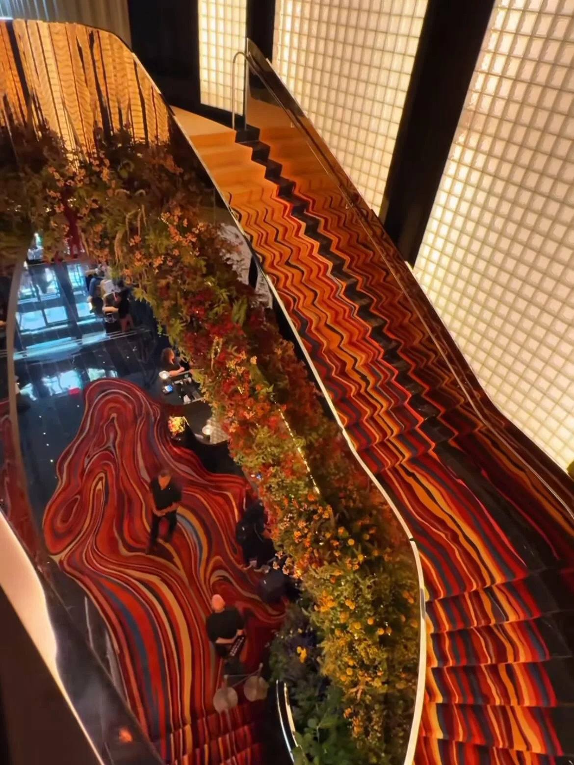 Hotel lobbies are some of the most beautiful cognitive scaffolds to thinking differently, deep flow and serendipitous conversations. 

Take an adventure in your city this week to find one you love and make it part of your workspace options in this ne