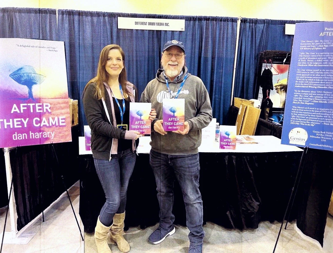 =Dan and Anjuli at AlienCon REVISED.JPG
