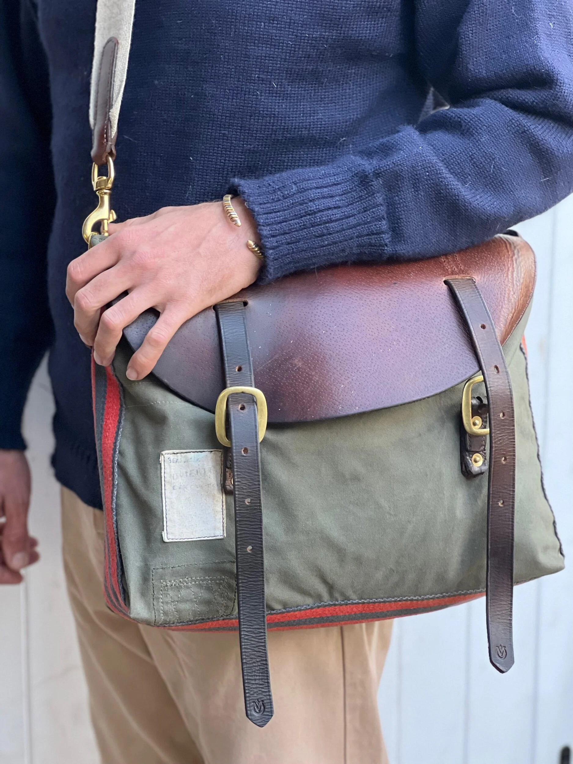 Handmade repurposed military vintage canvas satchel manbag weekend bag slowfashion sustainable fashion