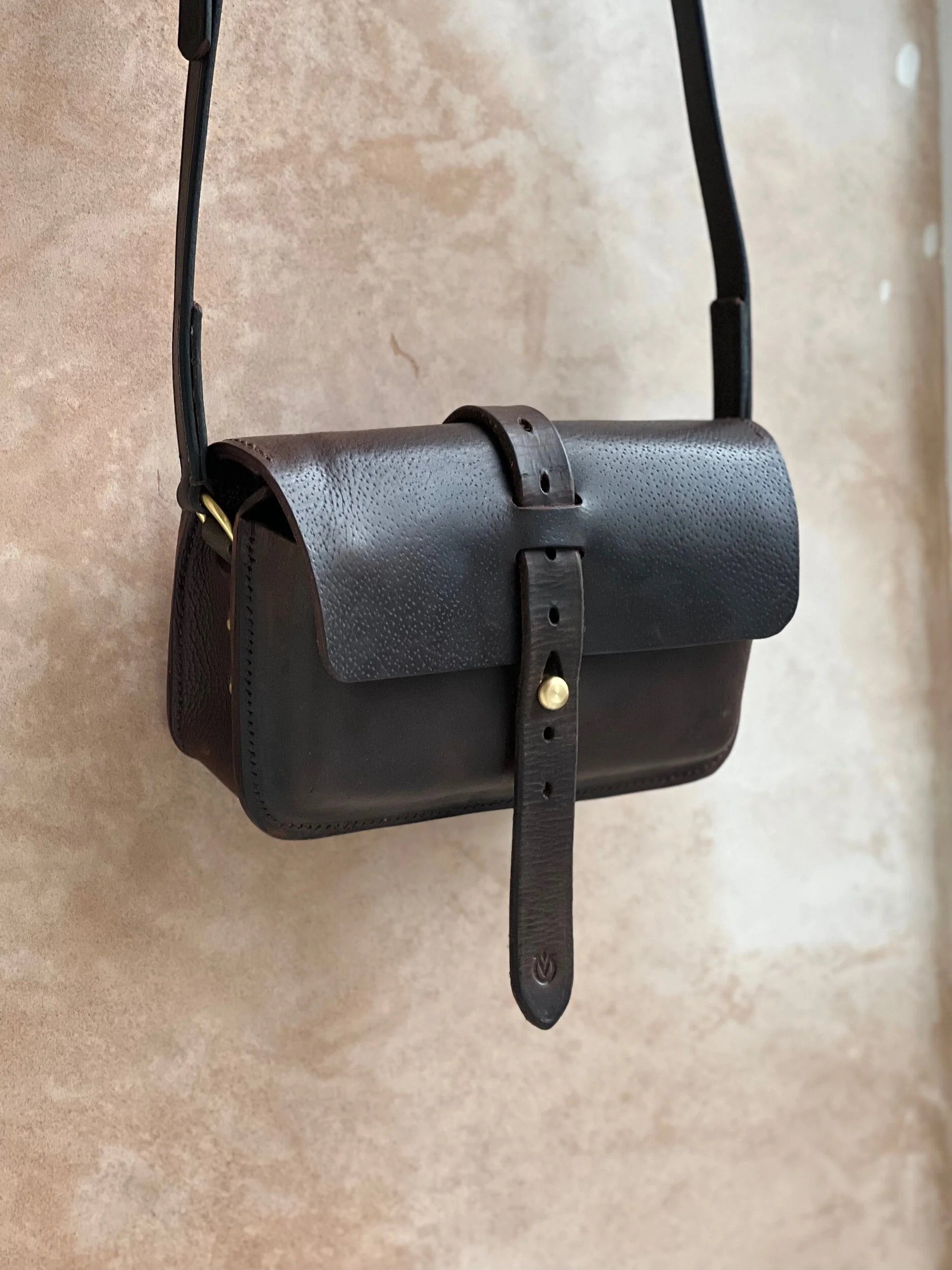 rag of colts handmade repurposed saddle leather hand bag hand stitched saddle stitched leather bag handbag