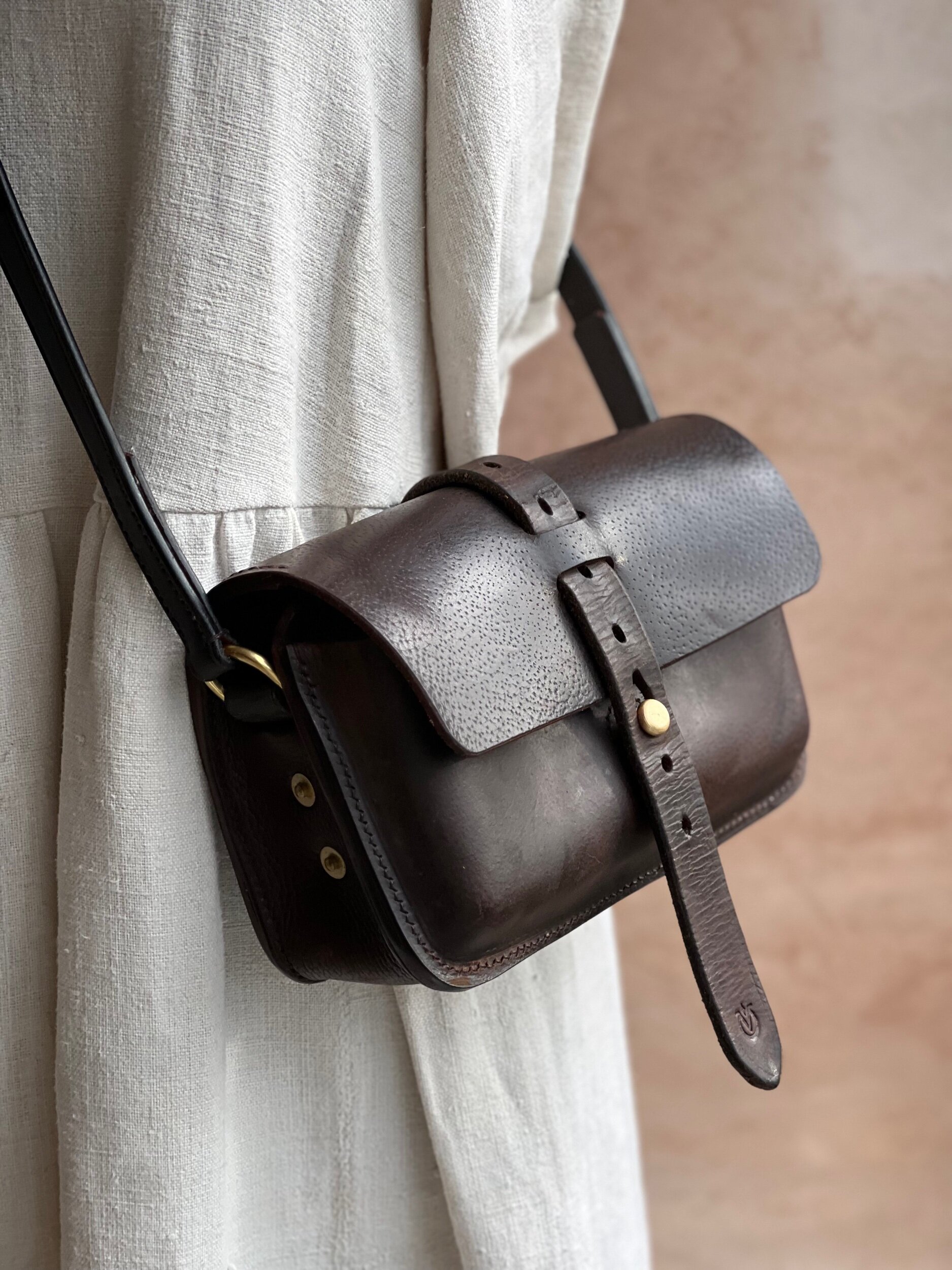 rag of colts handmade repurposed saddle leather hand bag hand stitched saddle stitched leather bag handbag